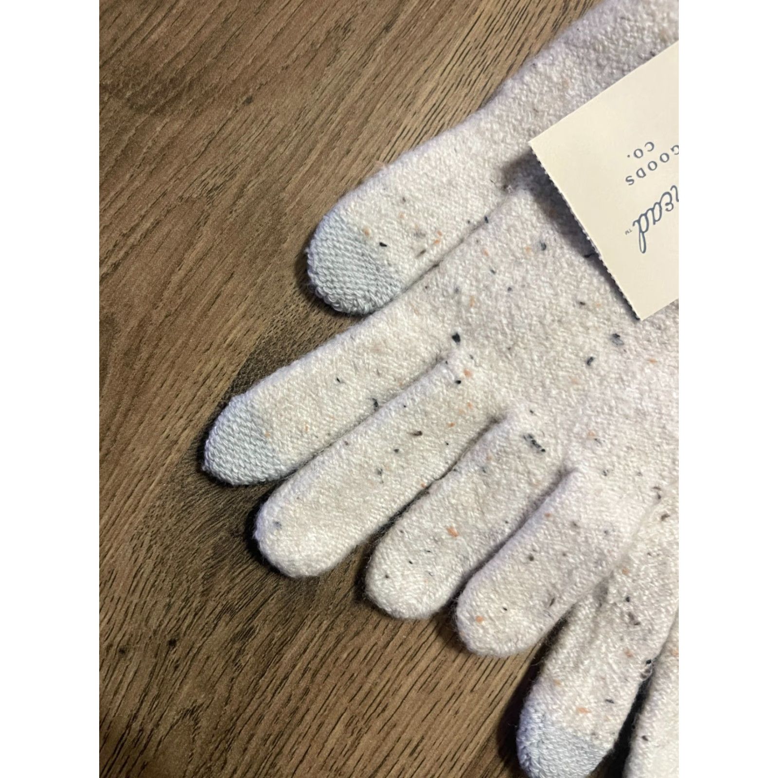 Vintage Universal Thread Gloves Women's One Size Gray Touchscreen Compatible NWT Size ONE SIZE - 3 Thumbnail