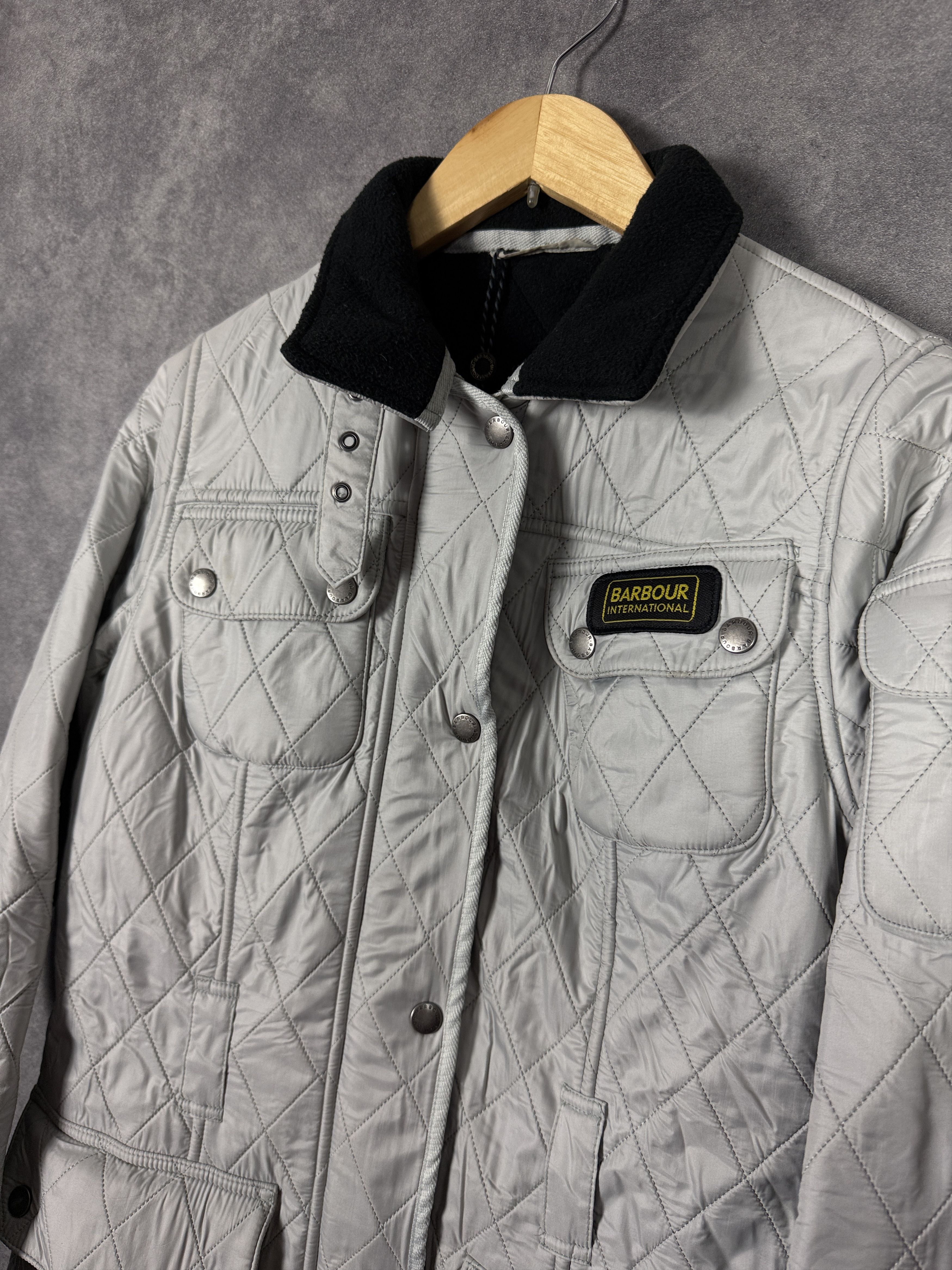 Barbour Barbour International quilted zip-up jacket grey mini logo Size M / US 6-8 / IT 42-44 - 2 Thumbnail