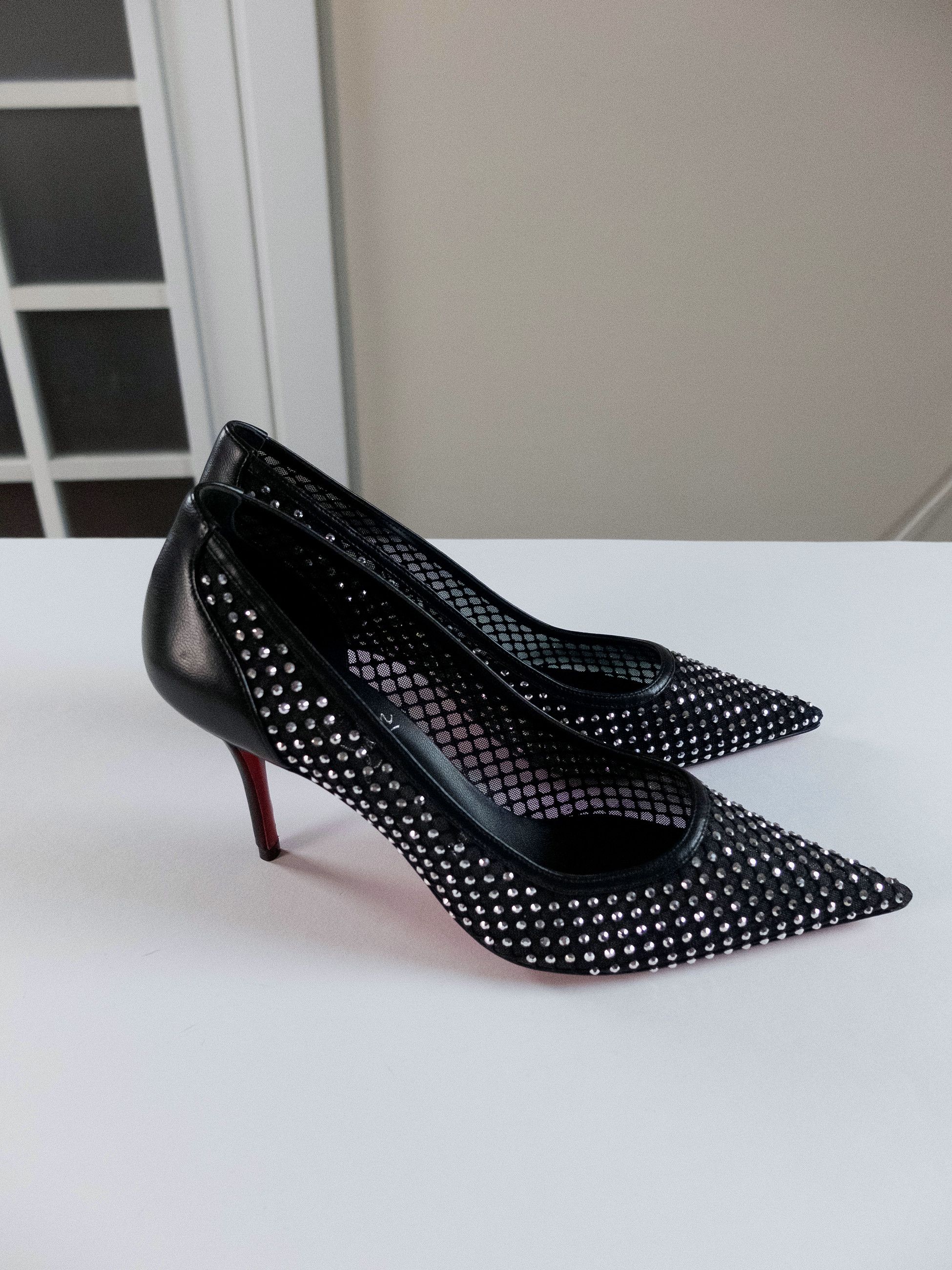 Christian Louboutin CHRISTIAN LOUBOUTIN Apostropha Mesh Strass black pumps 37.5 Size US 7.5 / IT 37.5 - 5 Thumbnail