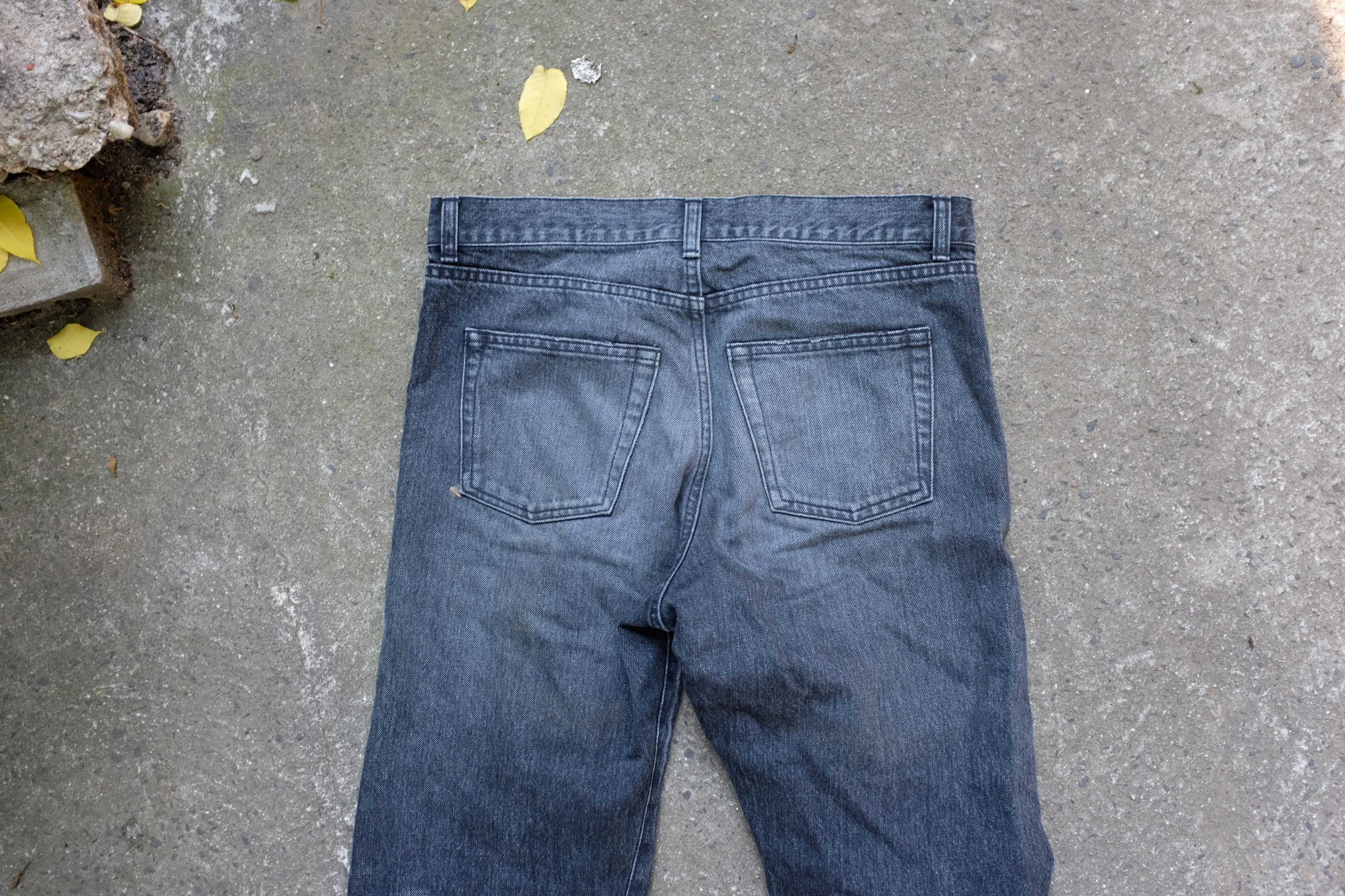 Saint Laurent Paris Saint Laurent Paris D16 M/BG-LW Baggy Distressed LW Jeans Size US 28 / EU 44 - 5 Thumbnail