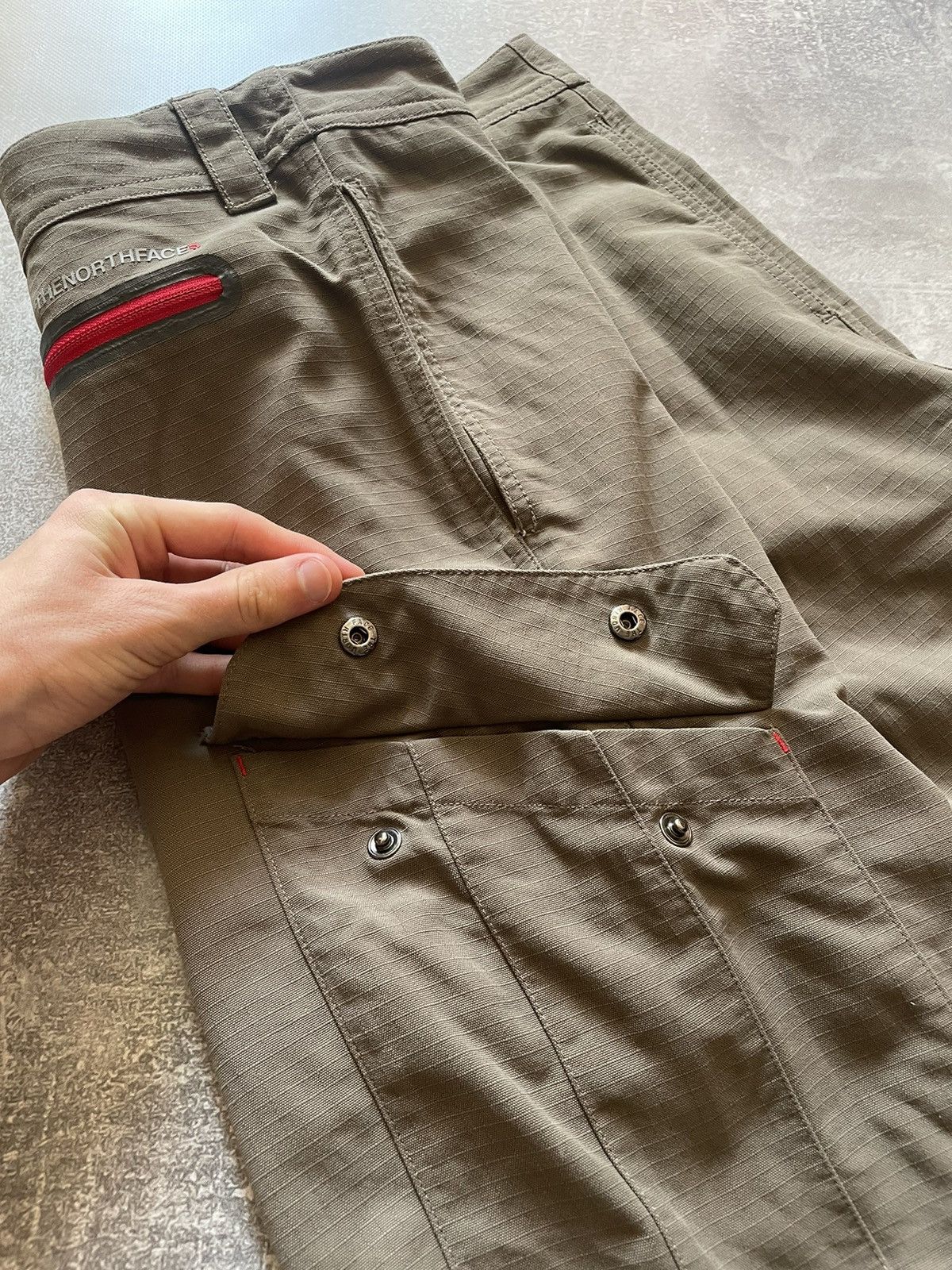 The North Face Vintage The North Face Cargo Shorts 32 Size US 32 / EU 48 - 5 Thumbnail