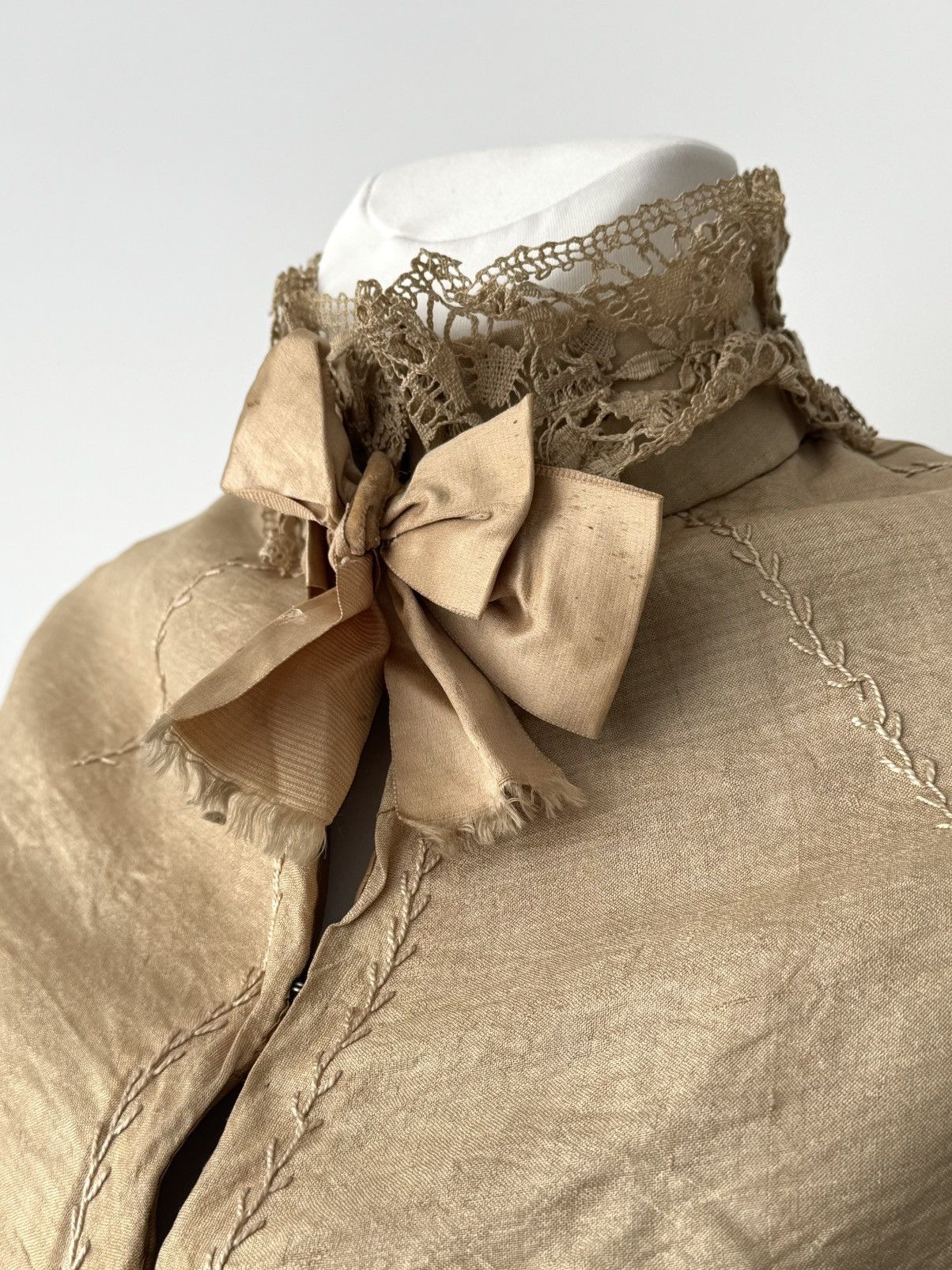 Other 19th Century 1800s Antique Victorian Women’s Capelet Mantle Size M / US 6-8 / IT 42-44 - 4 Thumbnail