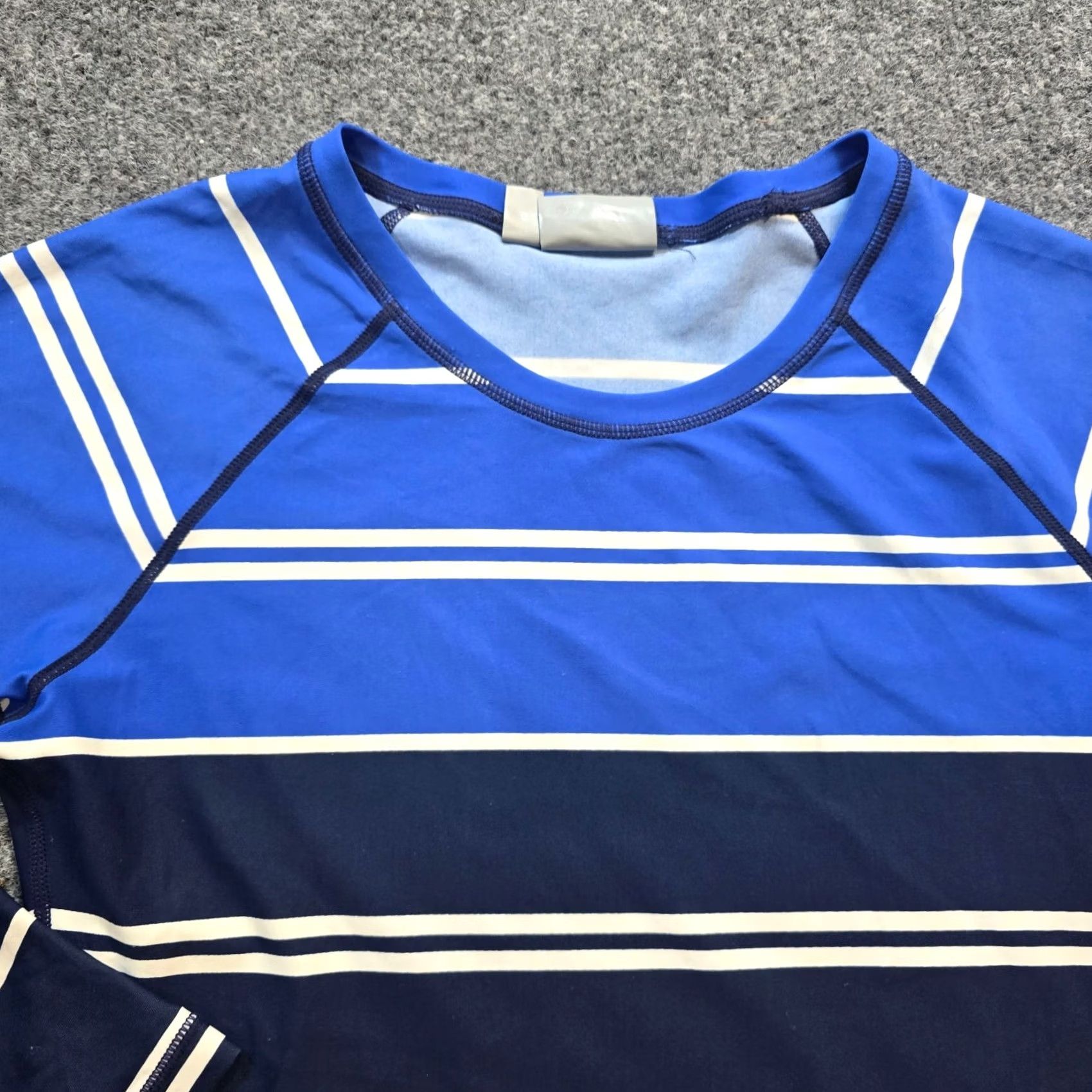 Athleta Athleta Top Womens Small Blue White Striped Nylon Stretch Performance Workout Shirt Blouse Knit Dressy? Size S / US 4 / IT 40 - 2 Thumbnail