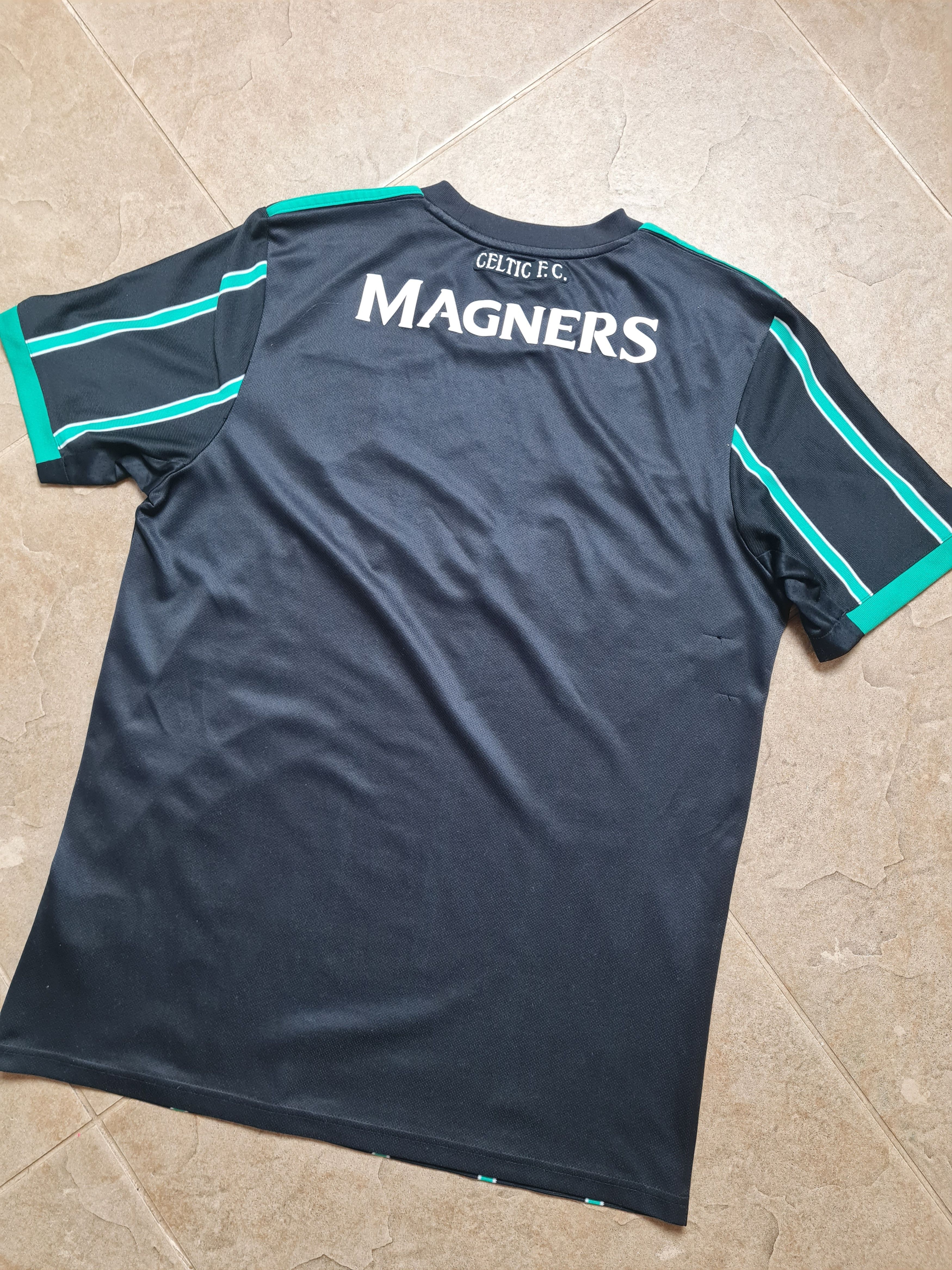 Adidas CELTIC 2022/2023 AWAY FOOTBALL SHIRT ADIDAS ADULT HA8326 Size US M / EU 48-50 / 2 - 19 Thumbnail