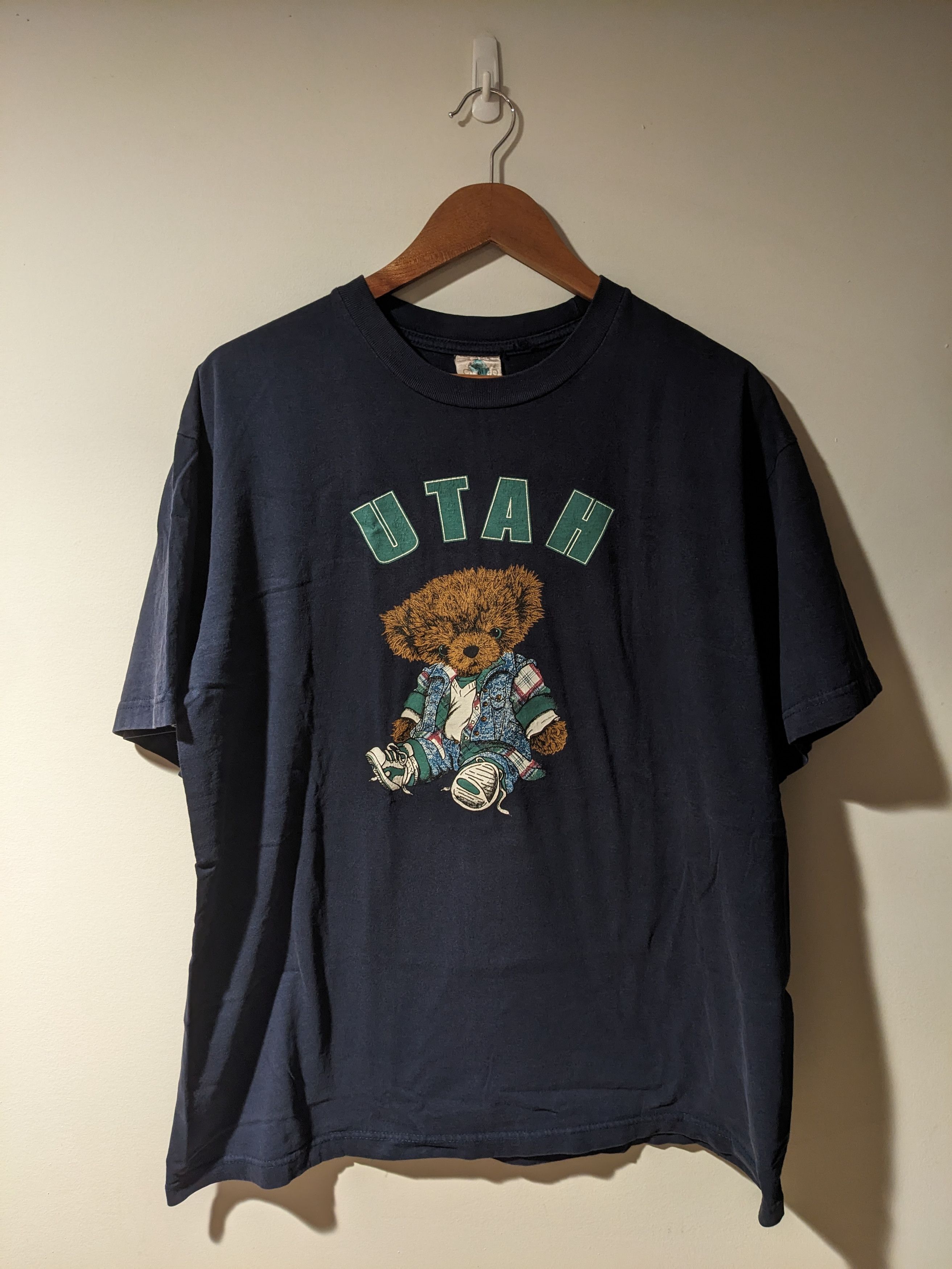 Vintage Vintage 90s Utah Bear Animal Nature Blue X-Large T-Shirt Size US XL / EU 56 / 4 - 1 Thumbnail