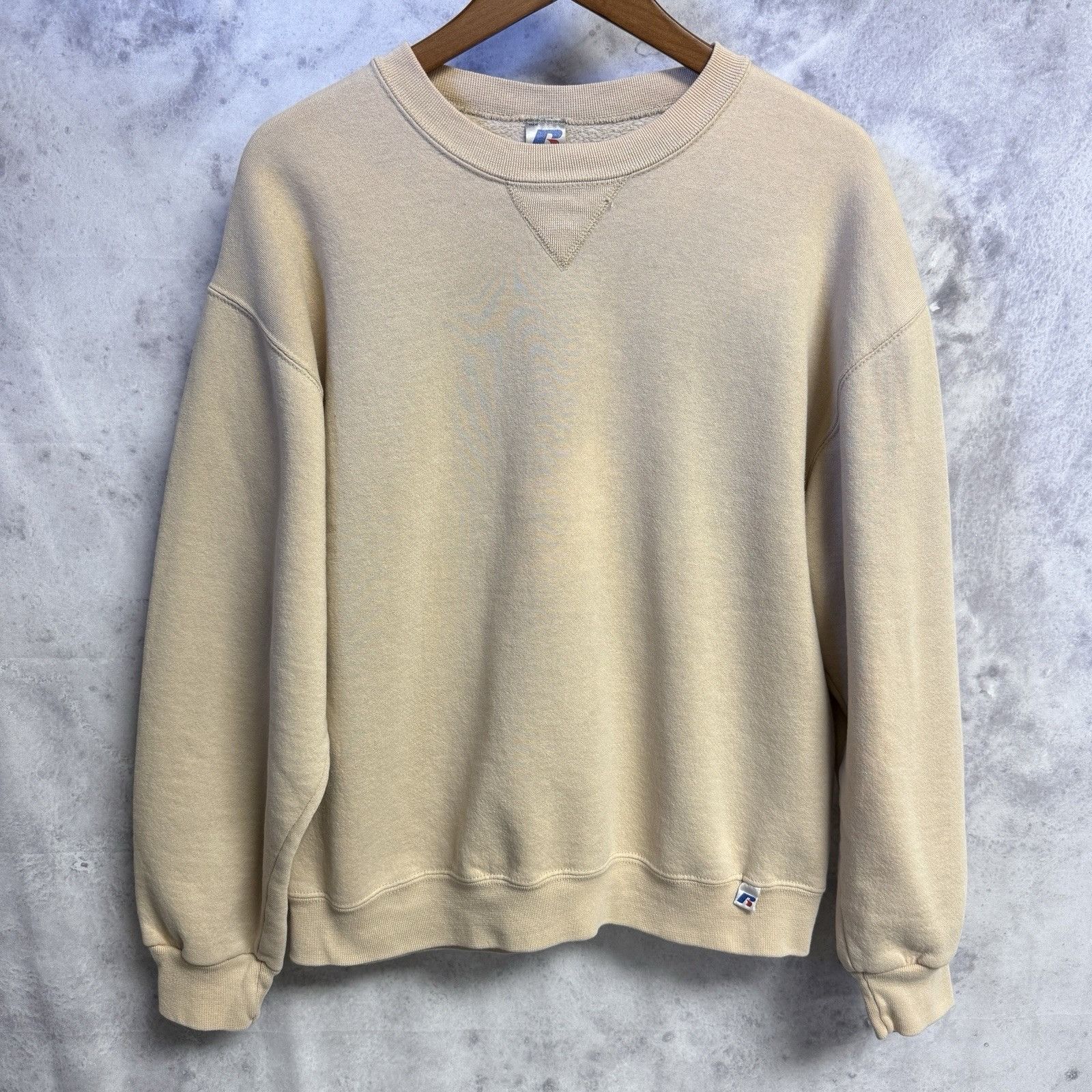 Russell Athletic Russell Athletic Sweatshirt Mens Large 22x24 Tan Crew Neck S Size US L / EU 52-54 / 3 - 1 Thumbnail