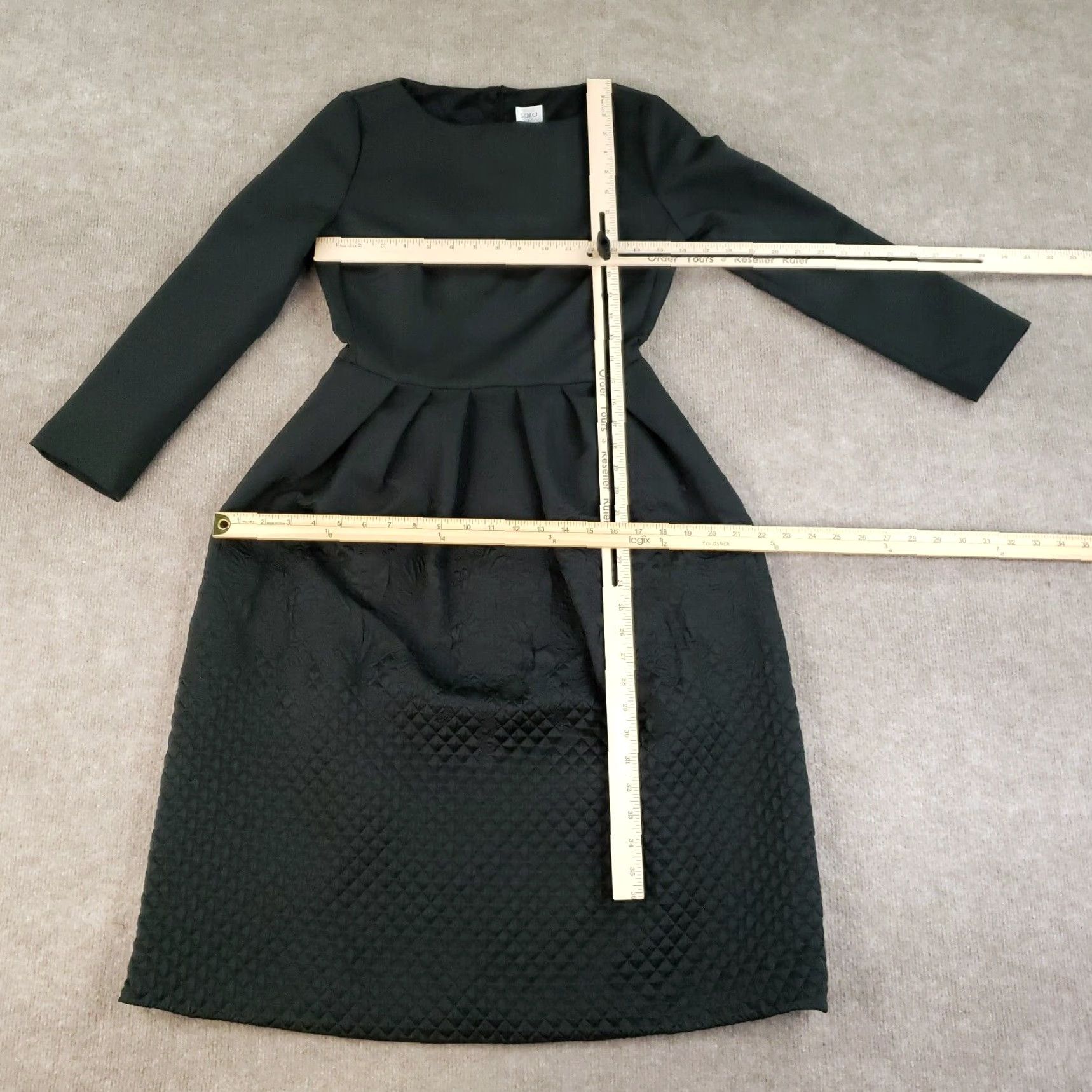 Vintage VINTAGE Sara Roka Dress Womens 38 (US 2) Black Quilted Long Sleeve Pleated Embellished Size XS / US 0-2 / IT 36-38 - 2 Thumbnail