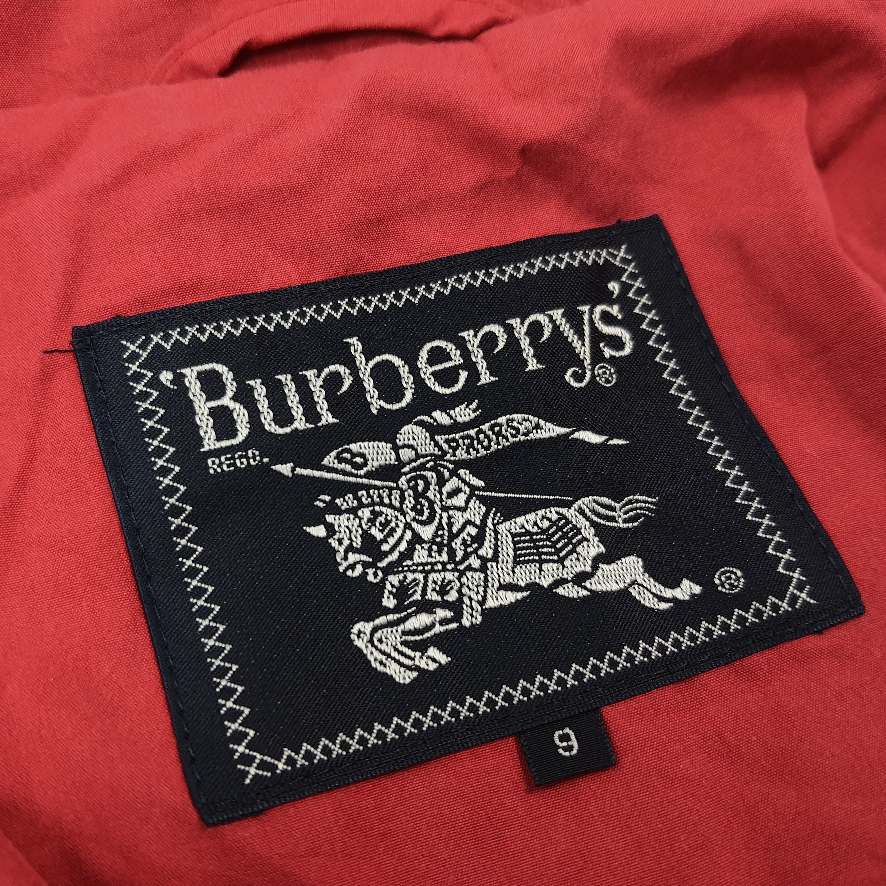 Burberry Vintage Burberrys' Lightweight Red Anorak Retro C274N5 Size US L / EU 52-54 / 3 - 8 Thumbnail