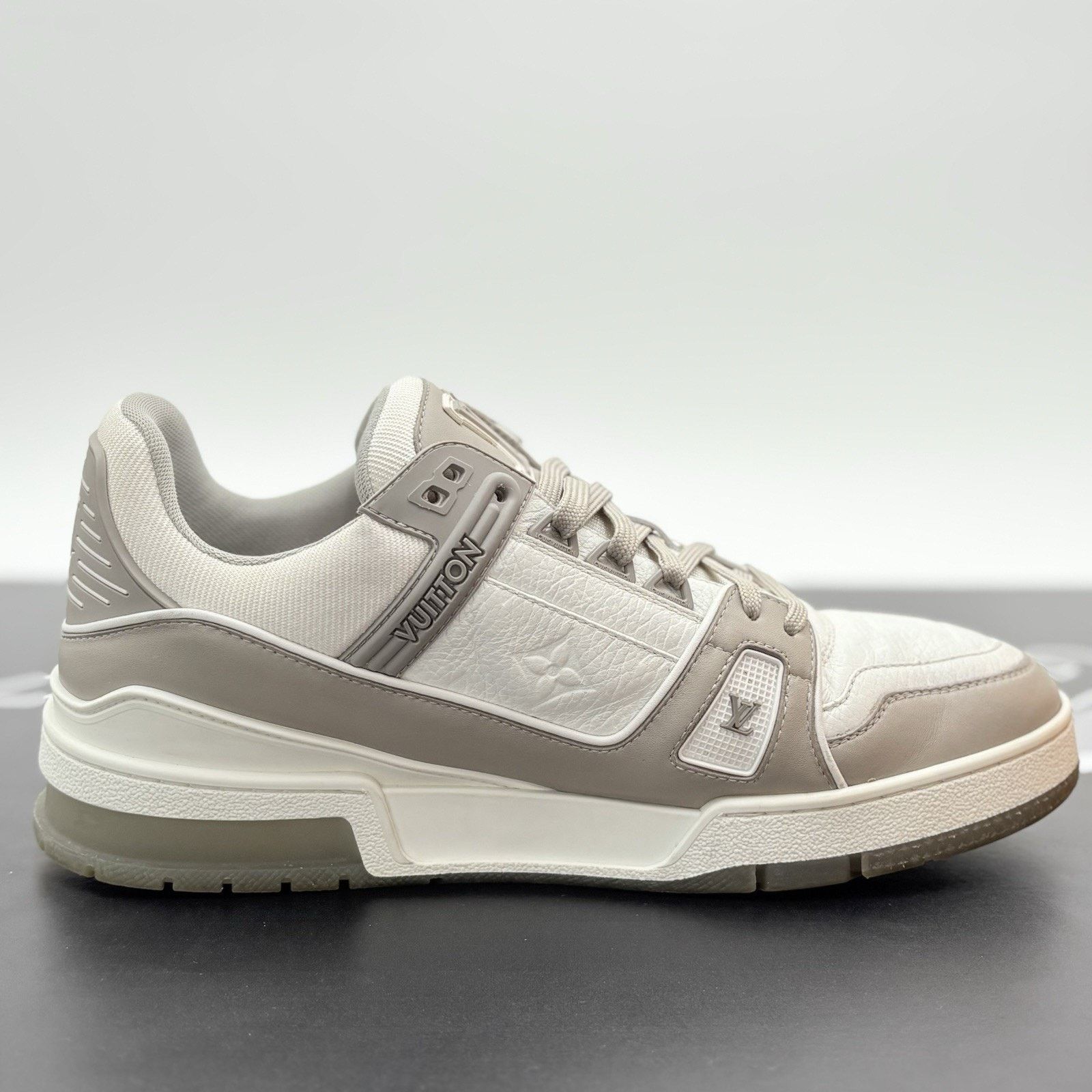 Louis Vuitton Louis Vuitton Trainer ' Grey White ' | GOOD CONDITION! Size US 9 / EU 42 - 10 Thumbnail