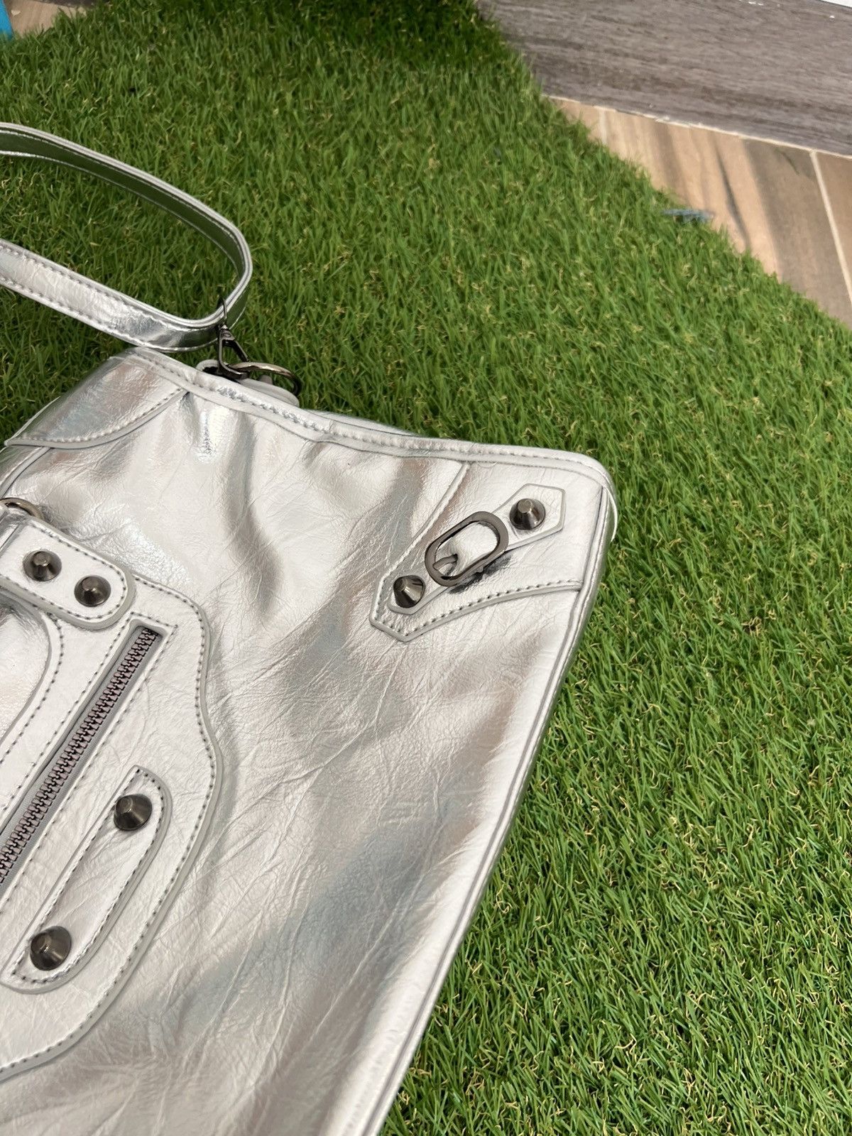 Japanese Brand Vintage Faux Leather Crossbody Bag With Pockets Streetwear Size ONE SIZE - 4 Thumbnail
