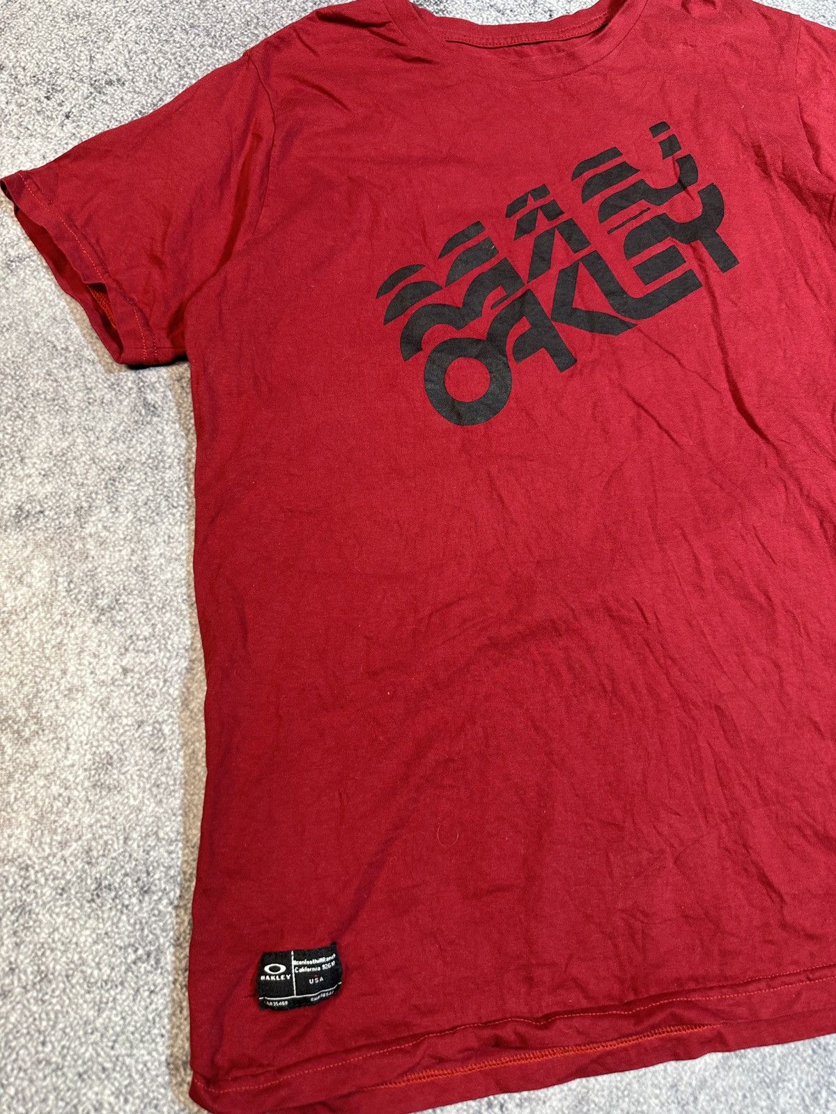 Oakley Vintage Oakley Logo T-shirt Avant Garde USA Style Rare VTg L Size US M / EU 48-50 / 2 - 2 Thumbnail