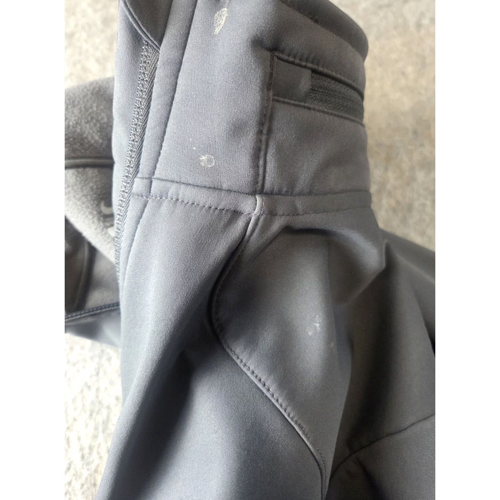 Nike Nike Women Soft Shell Jacket M Gray Full Zip Hooded Wind-Resistant Casual Travel Size M / US 6-8 / IT 42-44 - 7 Thumbnail
