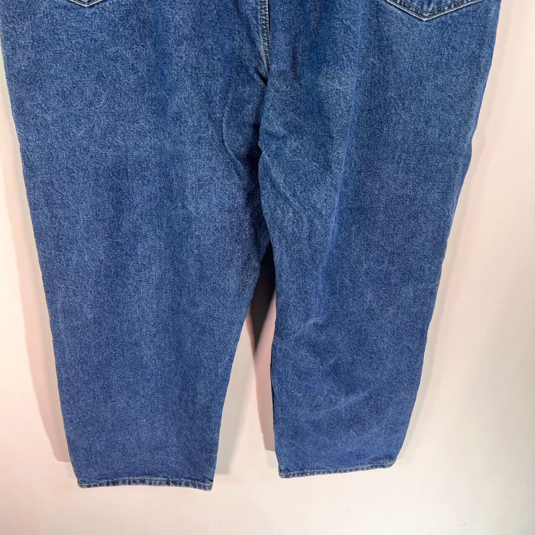 Carhartt Carhartt Jeans Mens Lined Blue 46 x 30 Relaxed Fit Straight Leg Denim Color Blue Brand Carhartt Size 46 Inseam 30 in USA Theme Grunge Logo USA Size US 30 / EU 46 - 5 Thumbnail