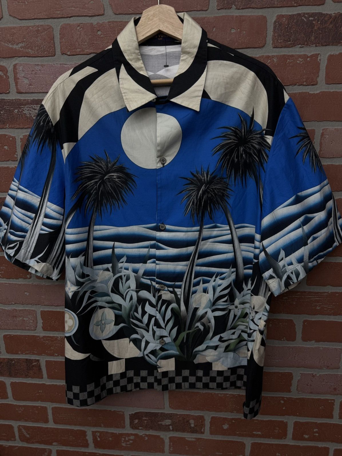Louis Vuitton Louis Vuitton Button Up Palm Tree Blue Tee 2024 (XL) Size US XL / EU 56 / 4 - 24 Thumbnail