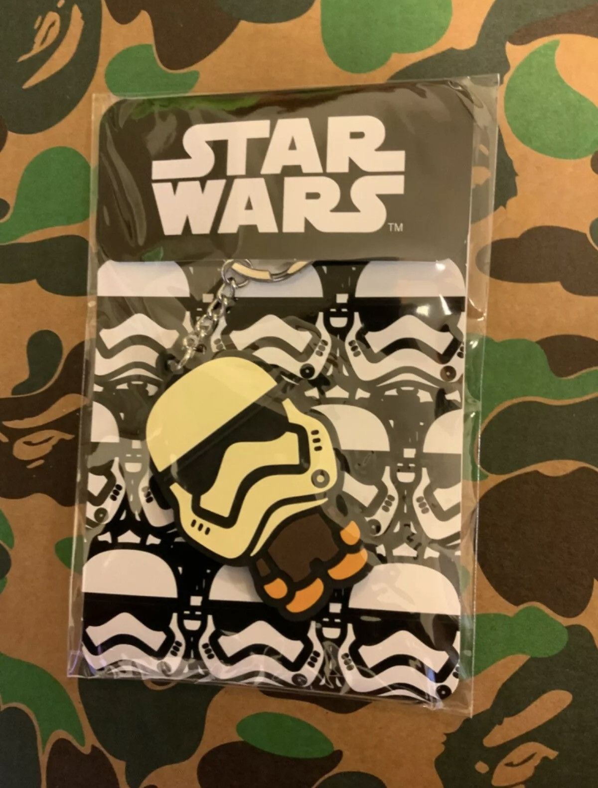 Bape × Star Wars BAPE x Star Wars First Order Mask Keychain Size ONE SIZE - 2 Thumbnail