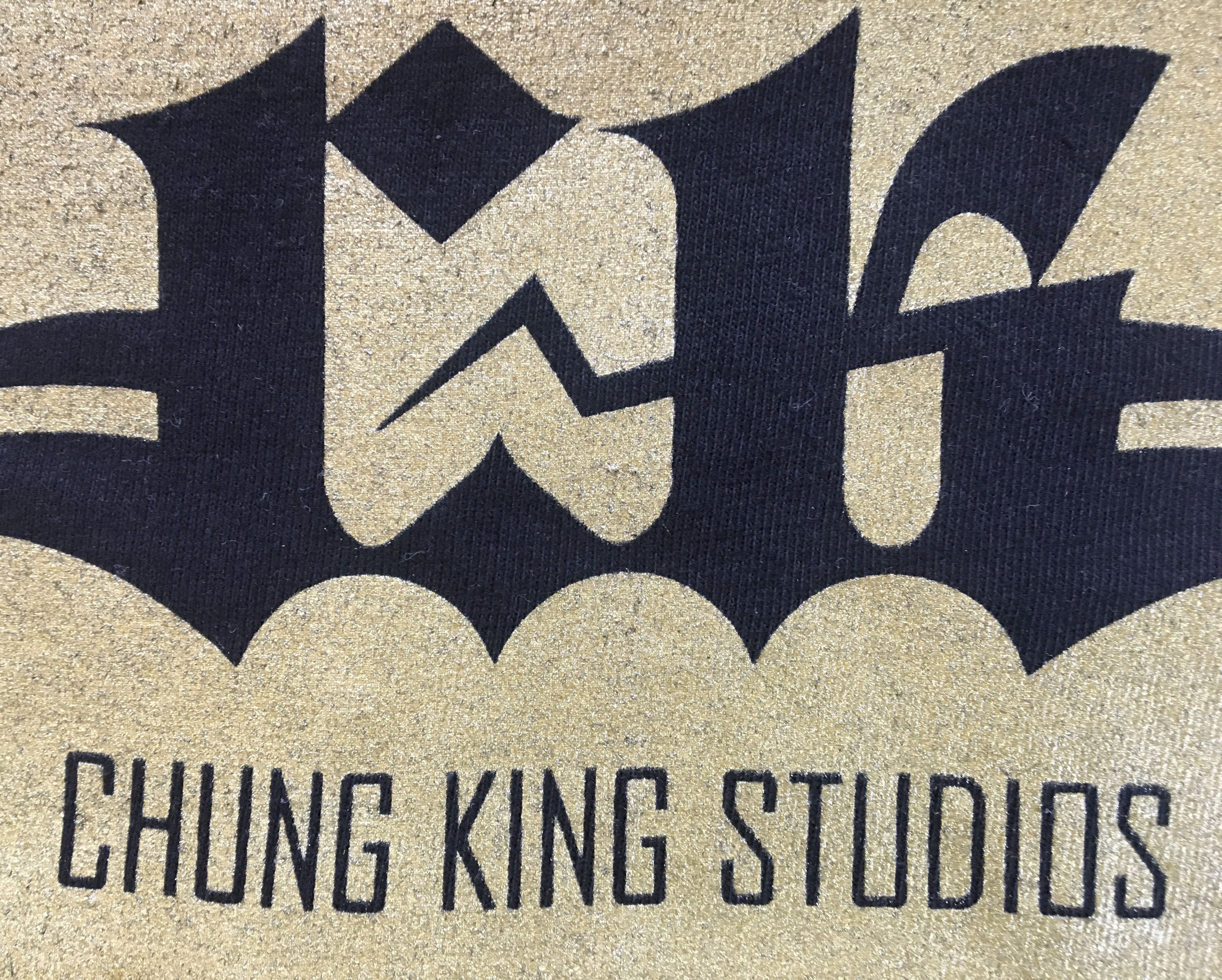 Hanes Chung King Studio 1995 Original Handgiven by John King Size US L / EU 52-54 / 3 - 1 Thumbnail
