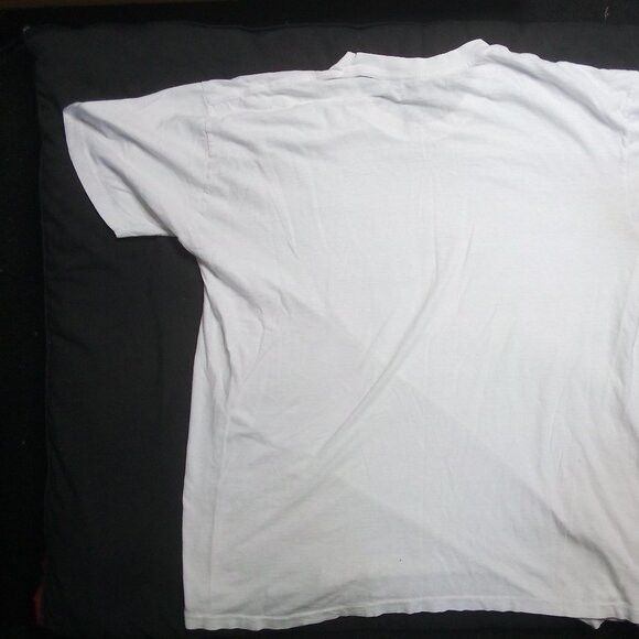 Other Vintage CMS Casuals Angel Roses Illustration T-Shirt Size US XXL / EU 58 / 5 - 6 Thumbnail