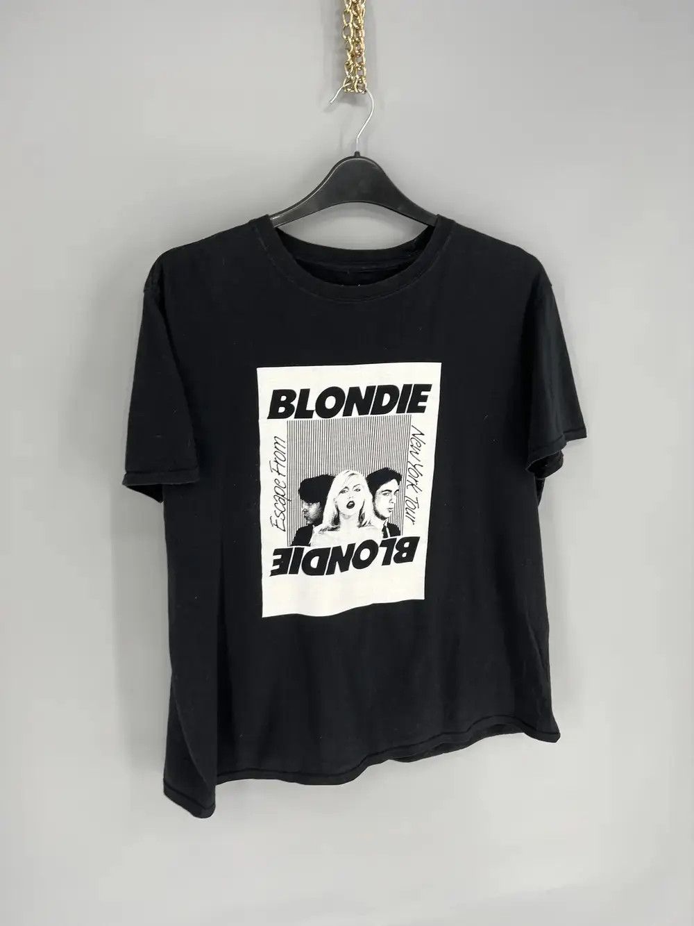 Band Tees 2019 Blondie New York Tour T Shirt Size US M / EU 48-50 / 2 - 2 Thumbnail
