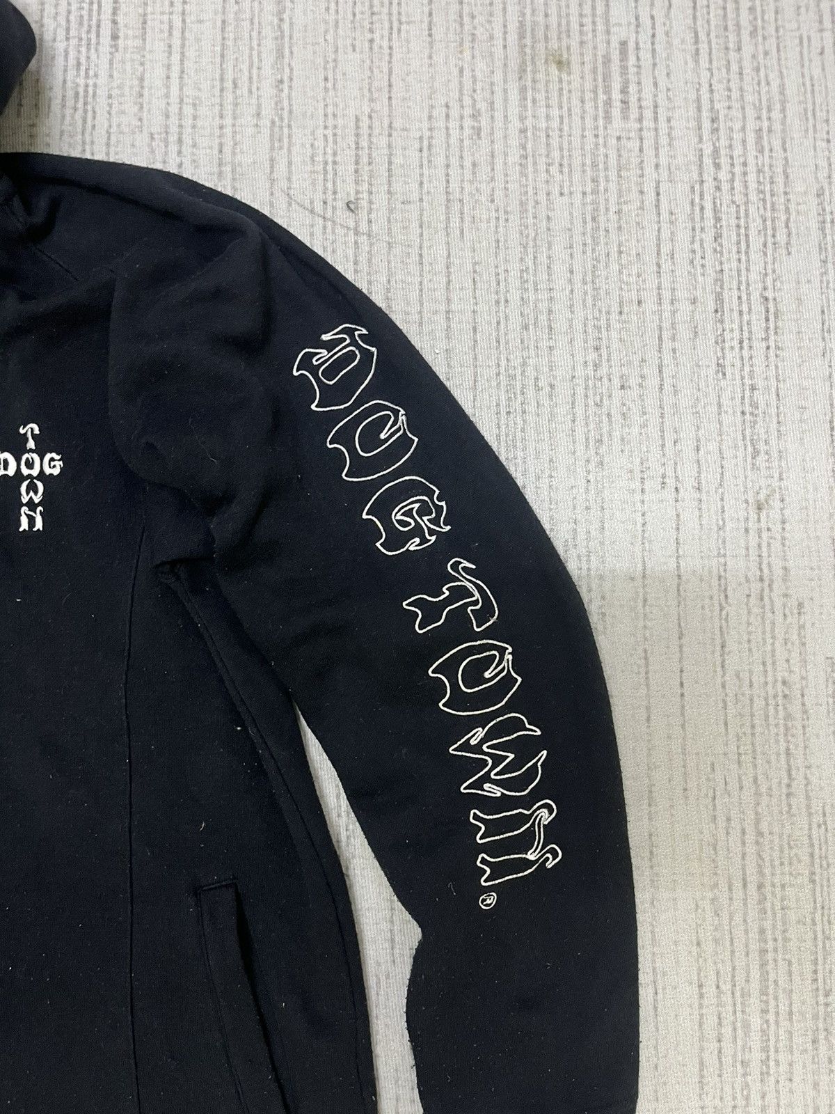 Dogtown × Japanese Brand × Vintage Vintage 90s dogtown black dragon hoodie Size US L / EU 52-54 / 3 - 2 Thumbnail