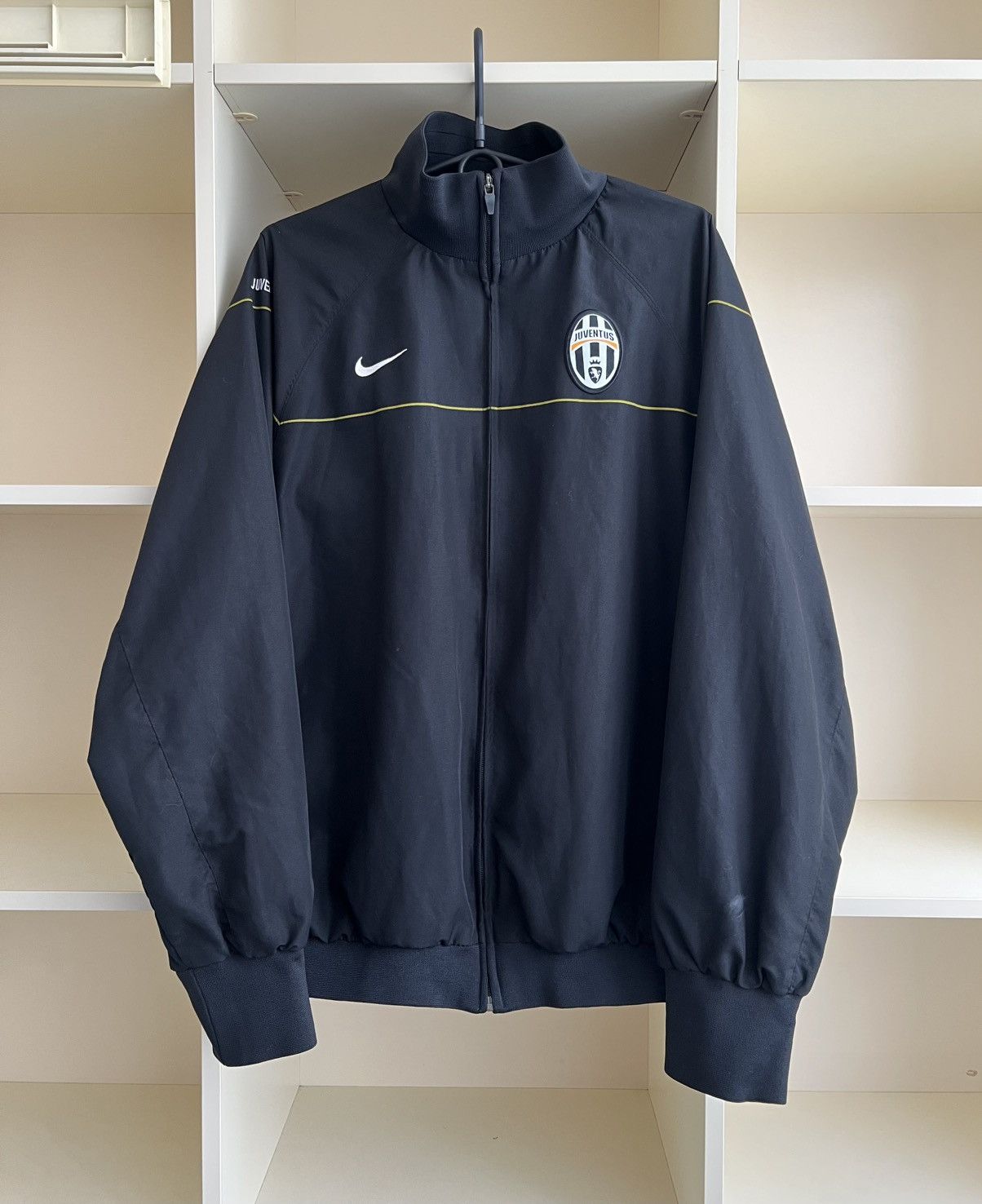 Nike Vintage Nike Juventus Track Jacket Football Soccer Size US XL / EU 56 / 4 - 1 Thumbnail