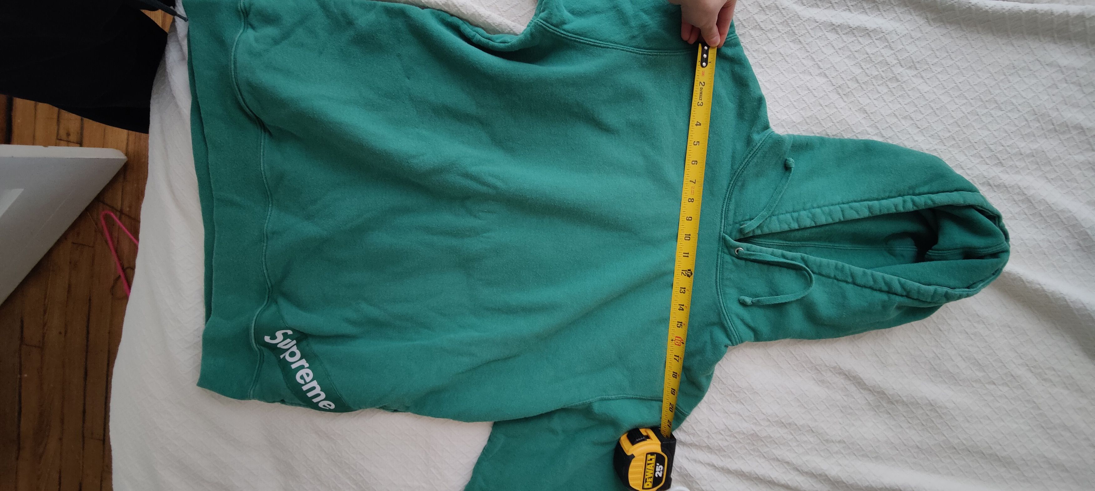 Supreme Supreme Corner Label Hooded Sweatshirt in Light Pine Size US XL / EU 56 / 4 - 8 Thumbnail