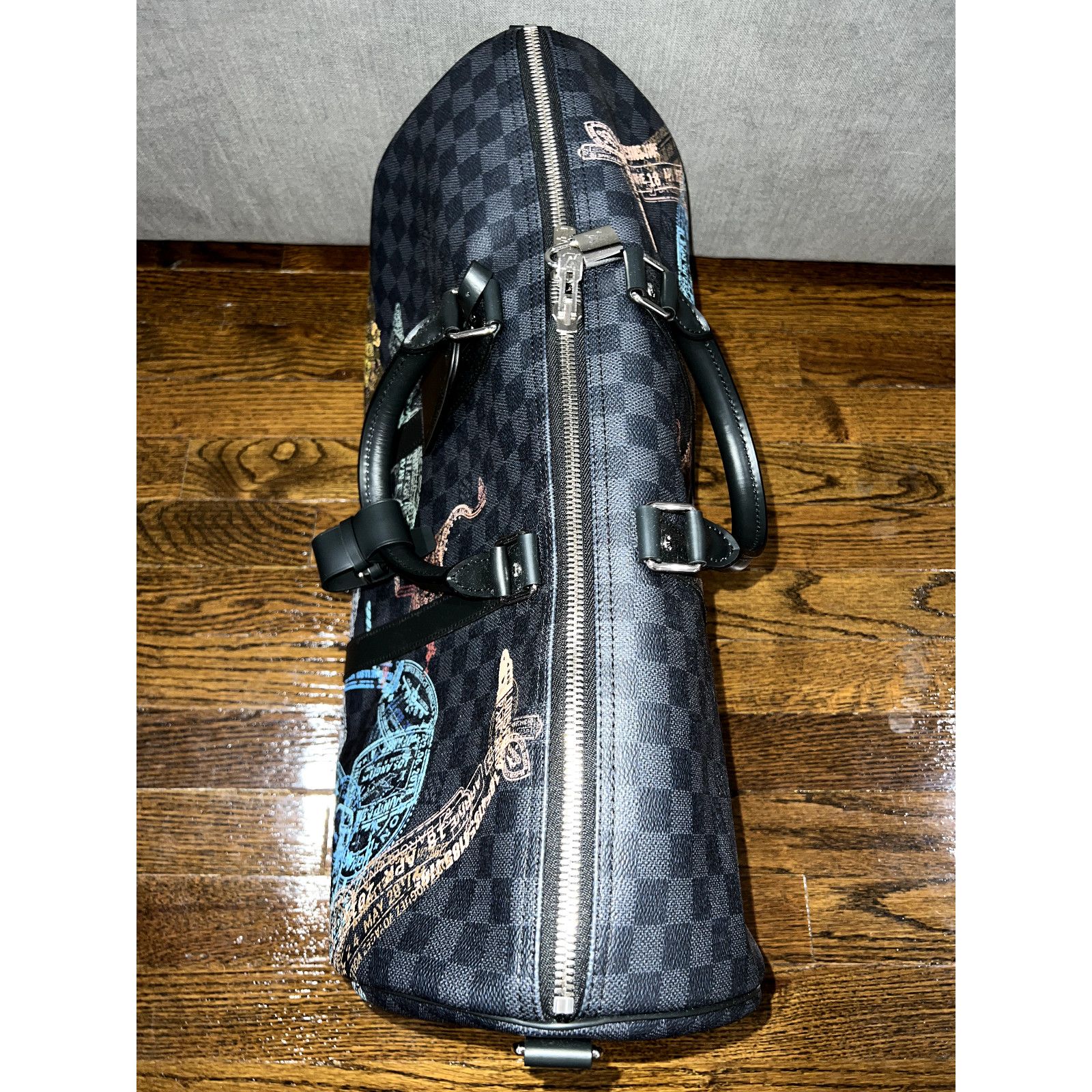 Louis Vuitton Louis Vuitton Graphite Stamps Animals Weekend Bag Size ONE SIZE - 9 Thumbnail