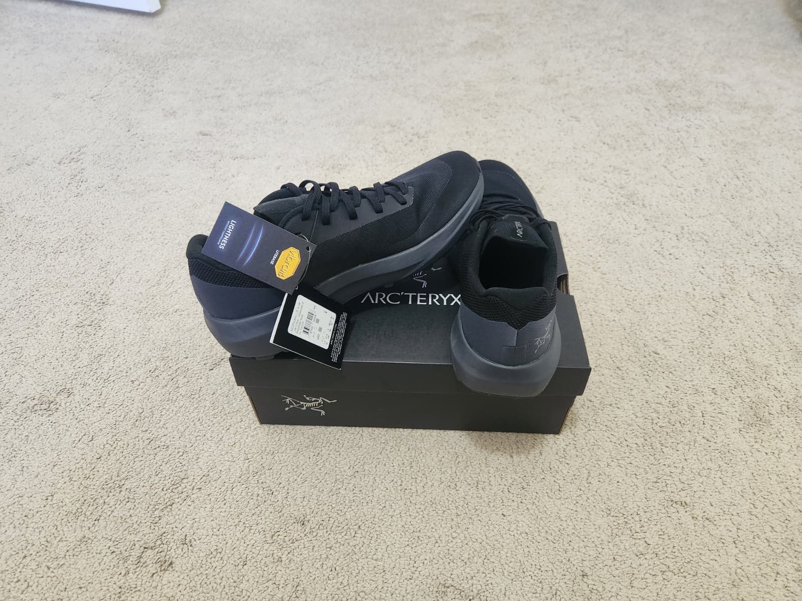 Arc'teryx Arc’teryx Norvan LD 4 W Black W9 Trail Shoes Size US 9 / IT 39 - 1 Thumbnail