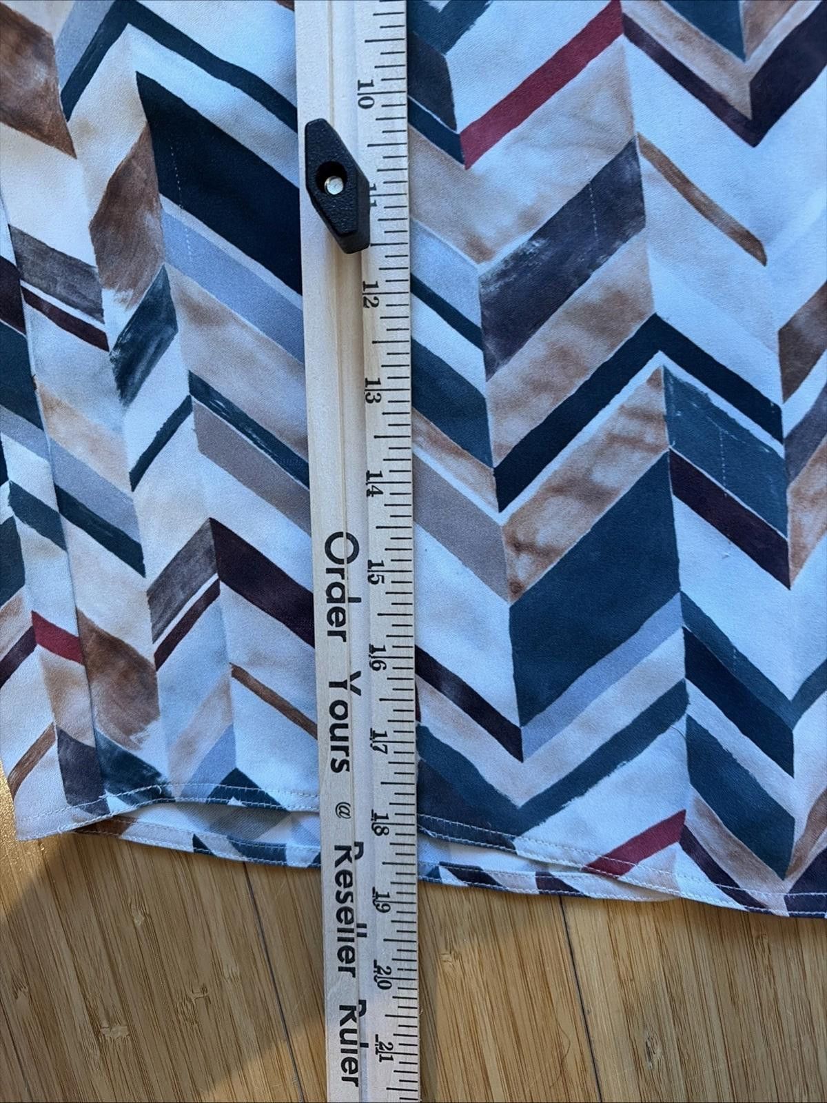 Other Babaton Blouse Chevron Geometric Mock Neck Size M / US 6-8 / IT 42-44 - 3 Thumbnail