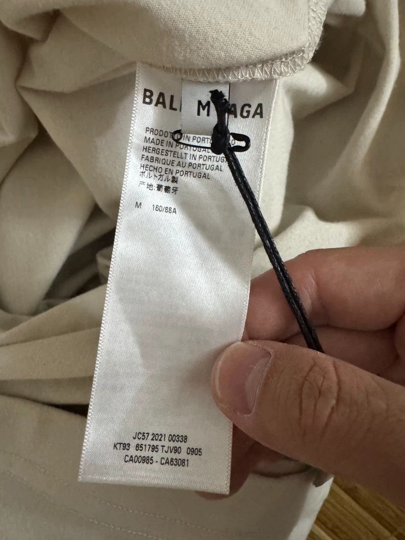 Balenciaga Balenciaga couture boxy Embroidered Letter Short Sleeve Size US M / EU 48-50 / 2 - 2 Thumbnail