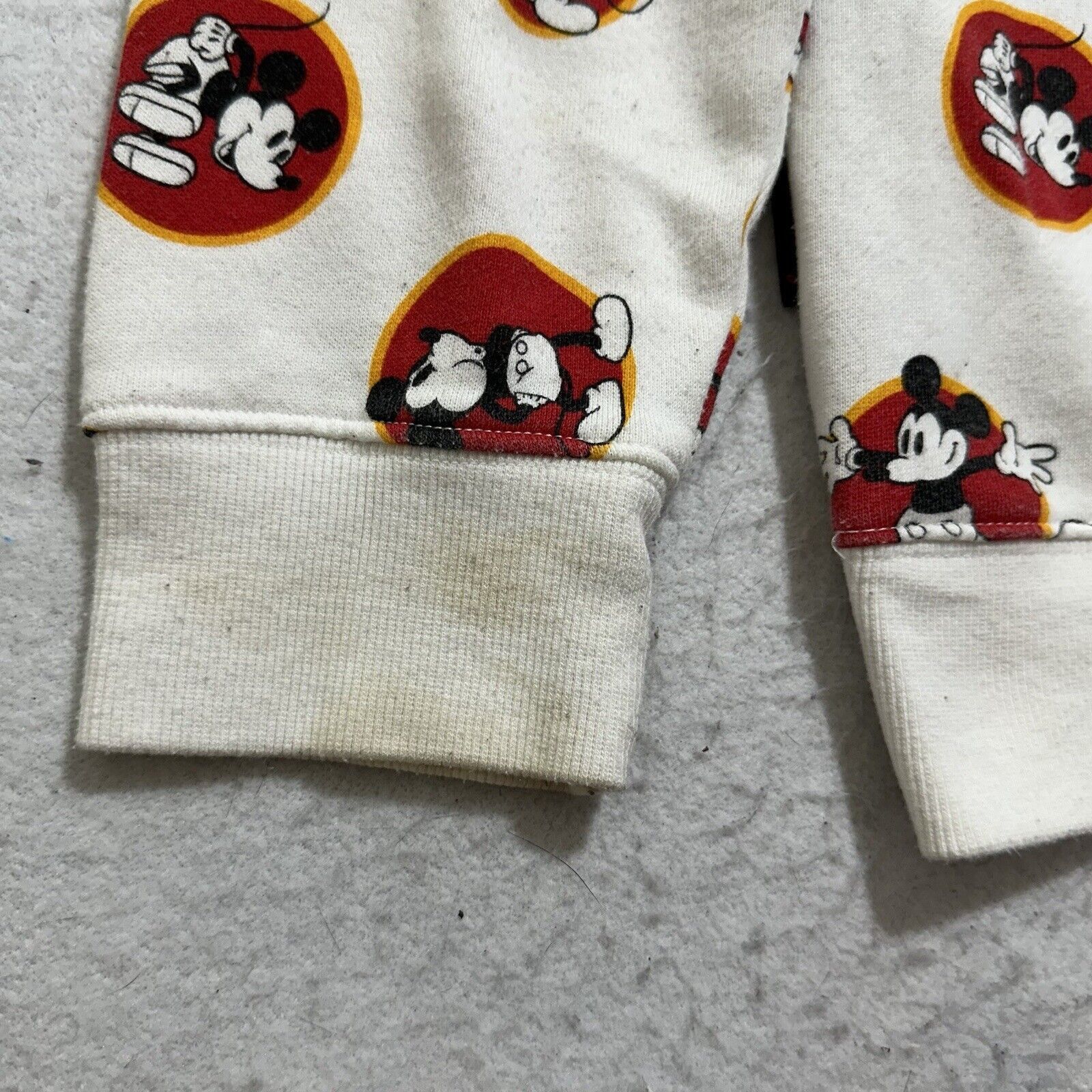 Forever 21 Disney Forever 21 Medium Mickey Mouse Hoodie Fleece Lined Size US M / EU 48-50 / 2 - 18 Thumbnail
