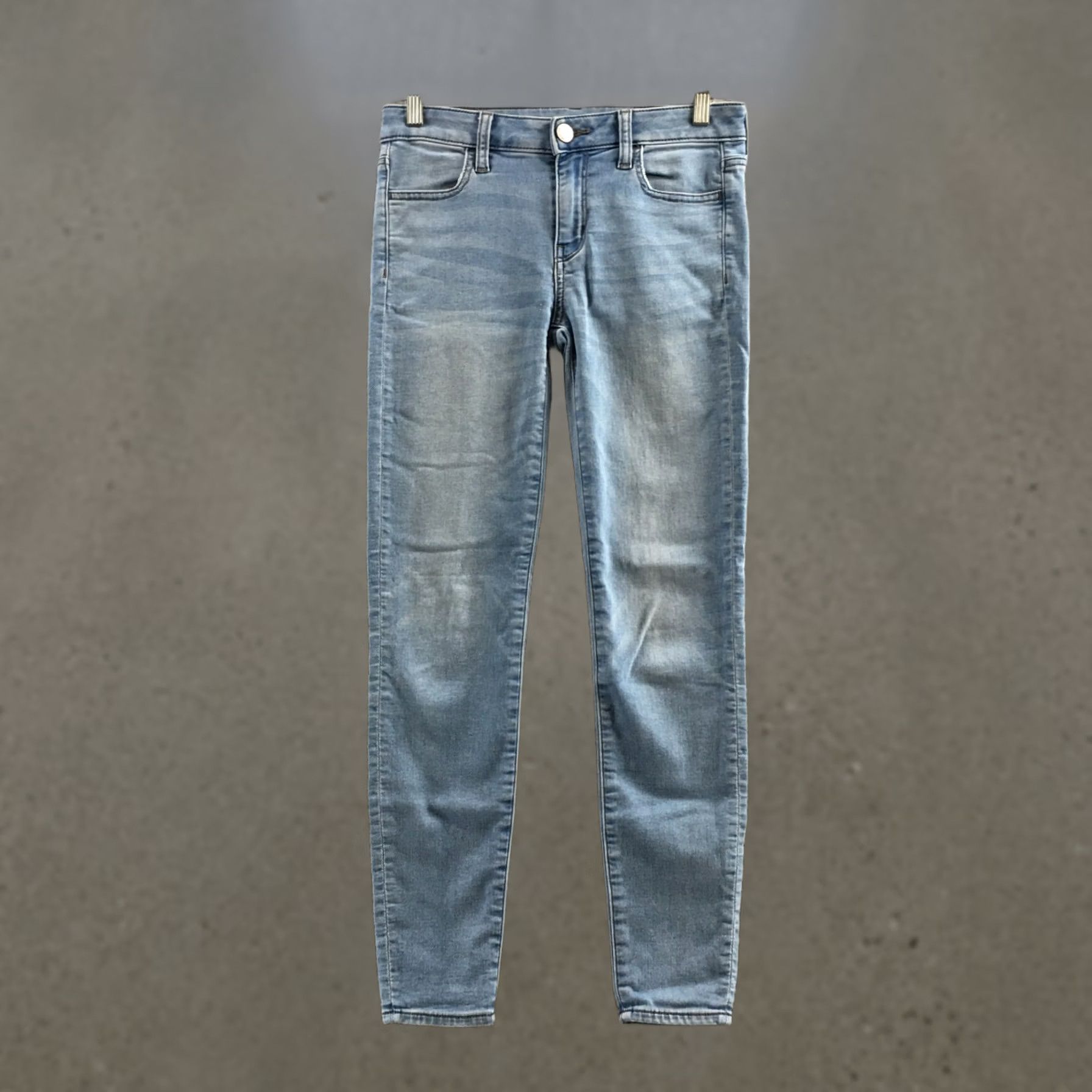 American Eagle Outfitters American Eagle Outfitters Jeans Womens 4 (Actual 30X27) Blue Denim Stretch Zip Fly Skinny 5-Pocket Design Boys? Size 27" / US 4 / IT 40 - 1 Thumbnail