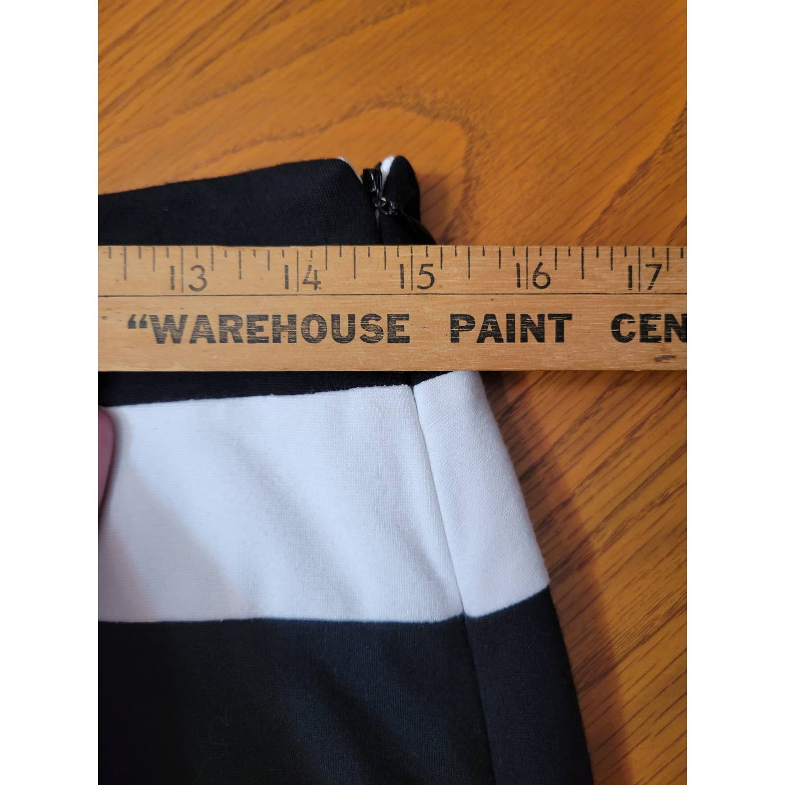 White House Black Market White House Black Market Knee Length Pencil Skirt 6 Size 28" / US 6 / IT 42 - 5 Thumbnail