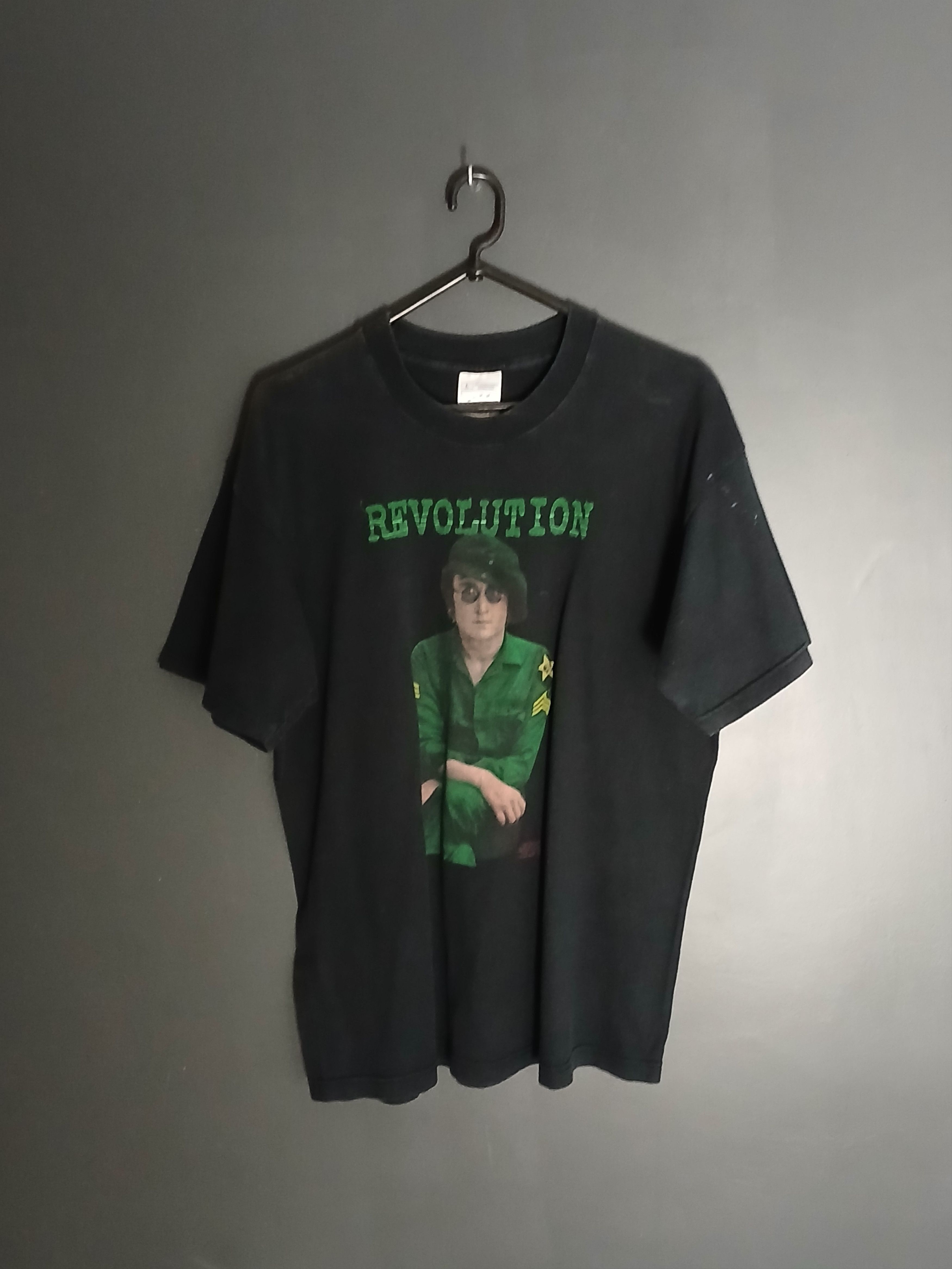 Band Tees The Beatles John Lennon Revolution T-Shirt Size US L / EU 52-54 / 3 - 1 Thumbnail