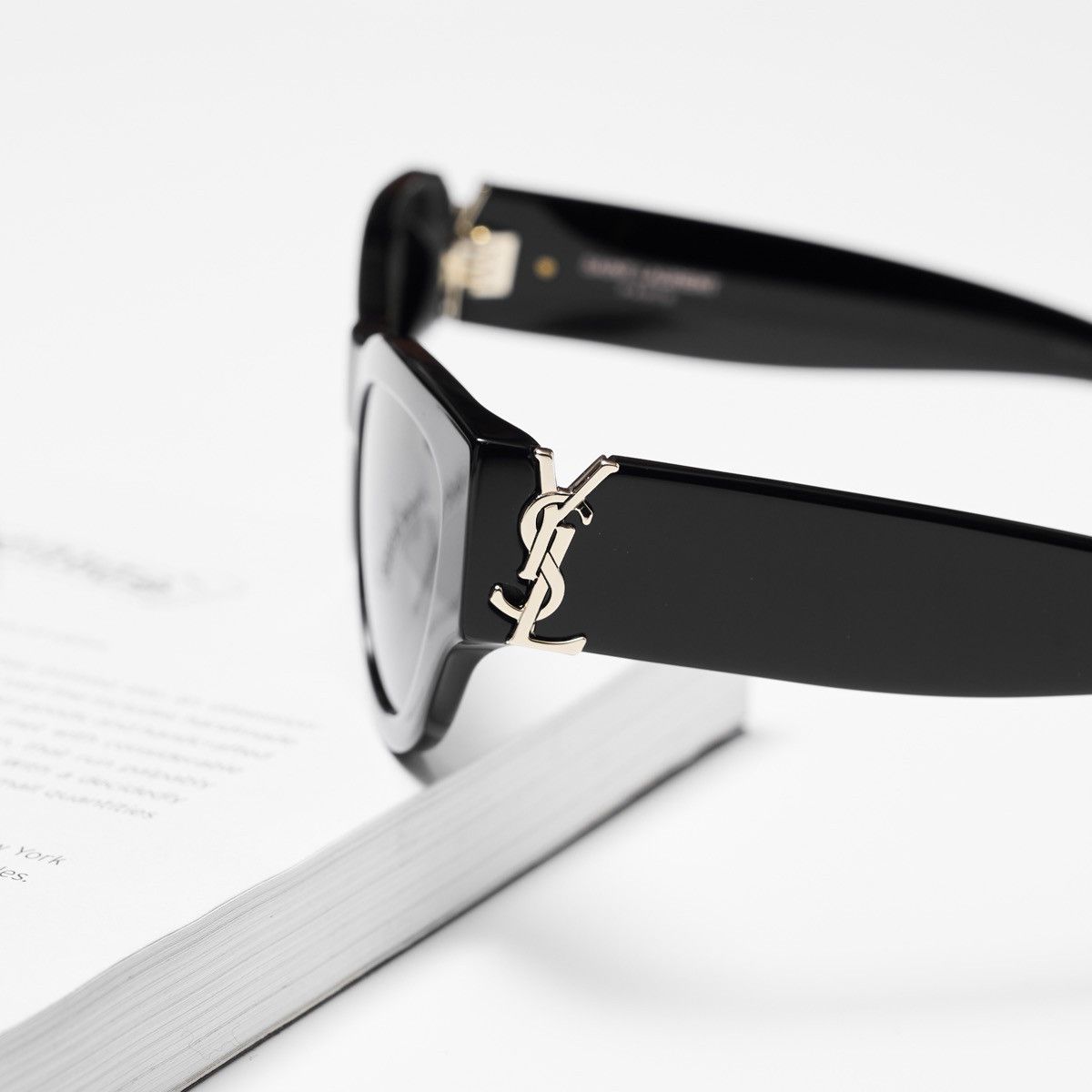 Saint Laurent Paris SAINT LAURENT SL M94 001 SUNGLASSES Size ONE SIZE - 3 Thumbnail