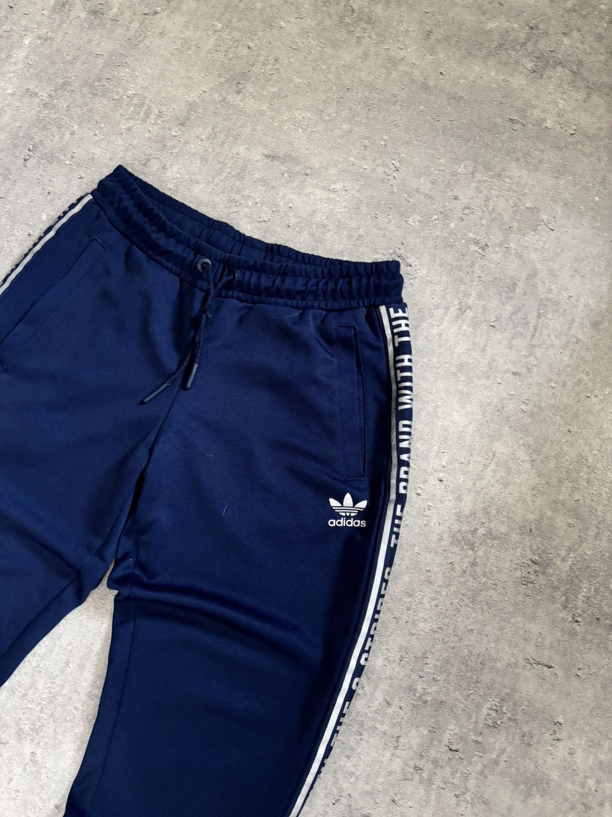 Adidas Adidas Originals Navy Sweatpants S/M Streetwear Casual Size US 36 / EU 52 - 3 Thumbnail