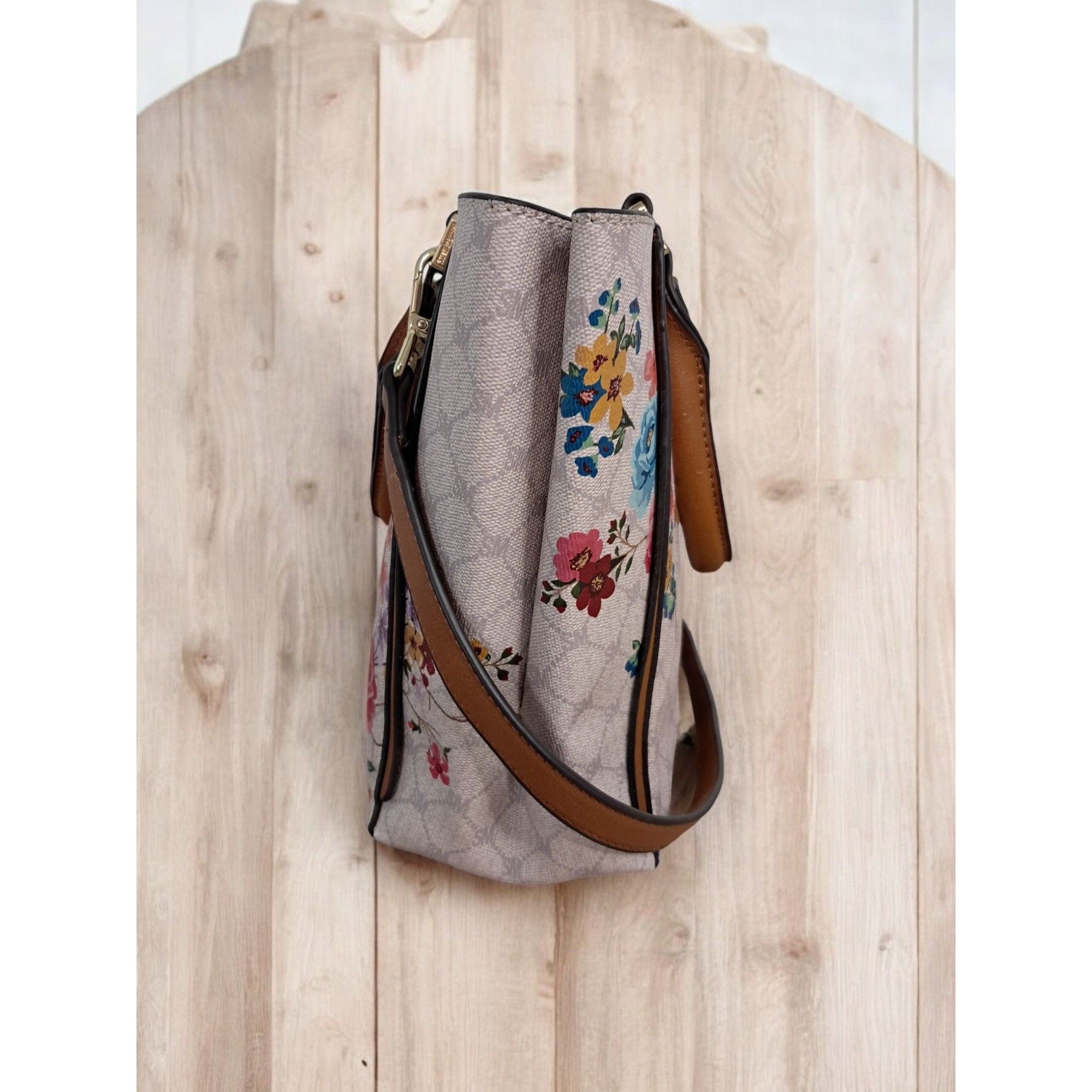 Steve Madden Steve Madden Bjapan Floral Crossbody Tote Size ONE SIZE - 4 Thumbnail