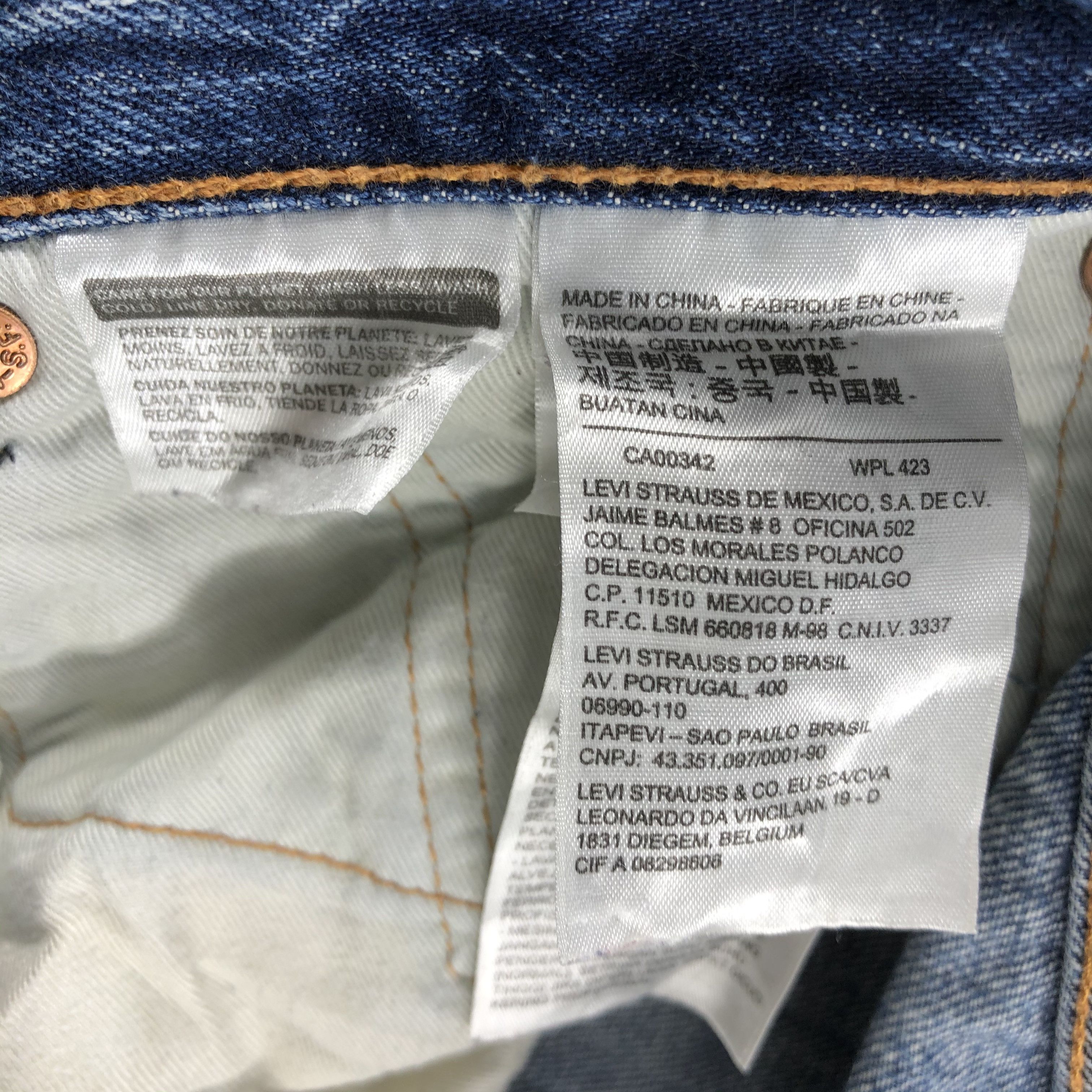 Levi's × Vintage Vintage Blue Wash Levis 505 Jeans-JM2210 Size US 35 - 13 Thumbnail