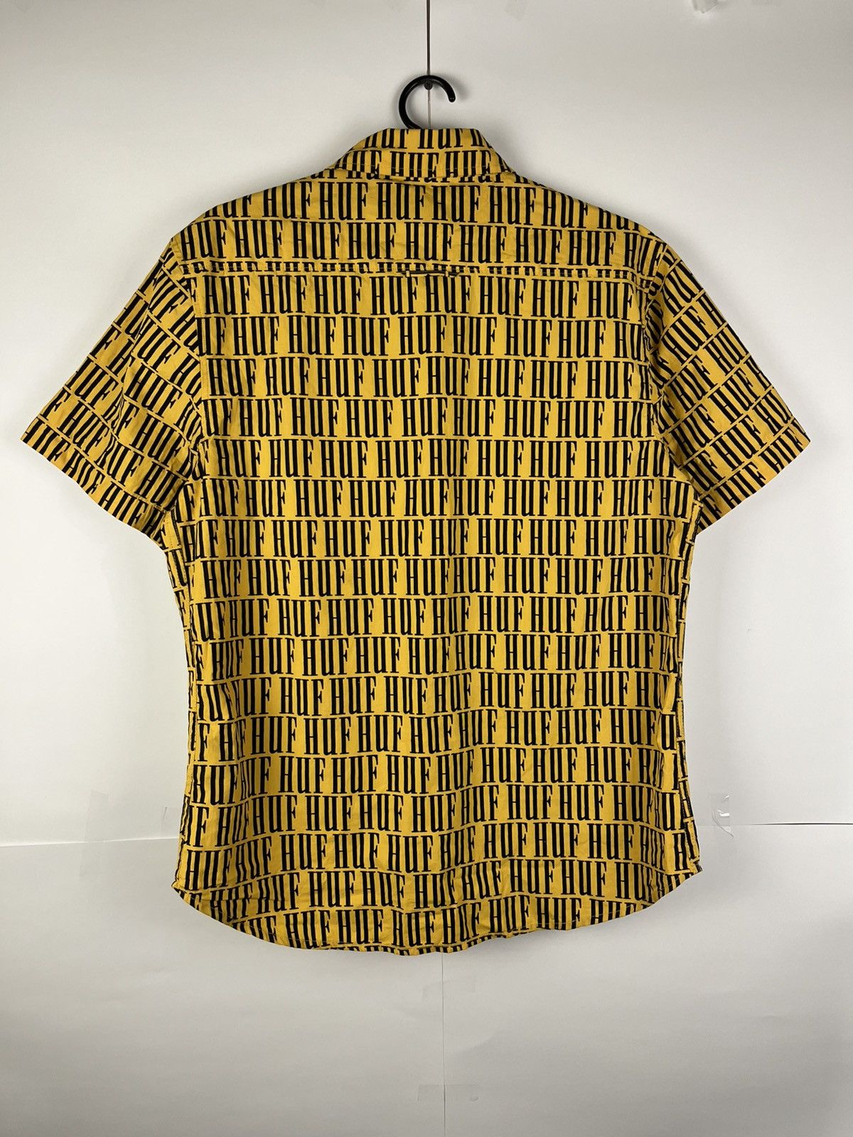 Huf HUF Monogram Cotton Short Sleeve Shirt Button Up Size US M / EU 48-50 / 2 - 6 Thumbnail