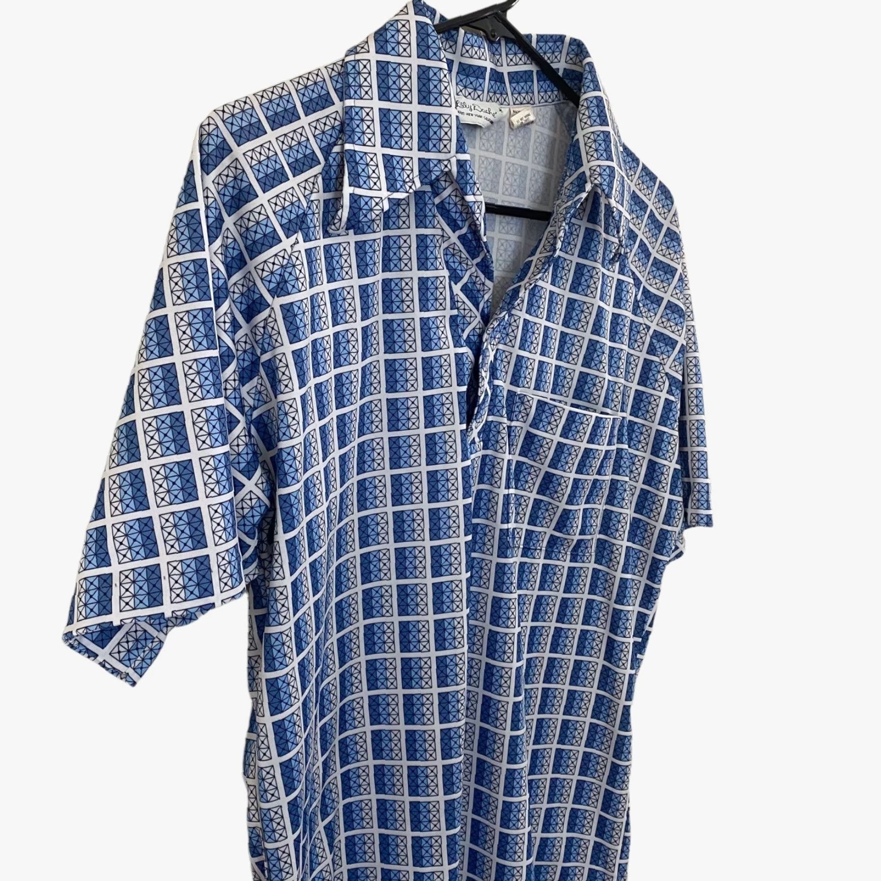 Vintage VINTAGE Lily Daché Polo Shirt Blue Geometric Men's M Short-Sleeve Button-Up Size US M / EU 48-50 / 2 - 4 Thumbnail