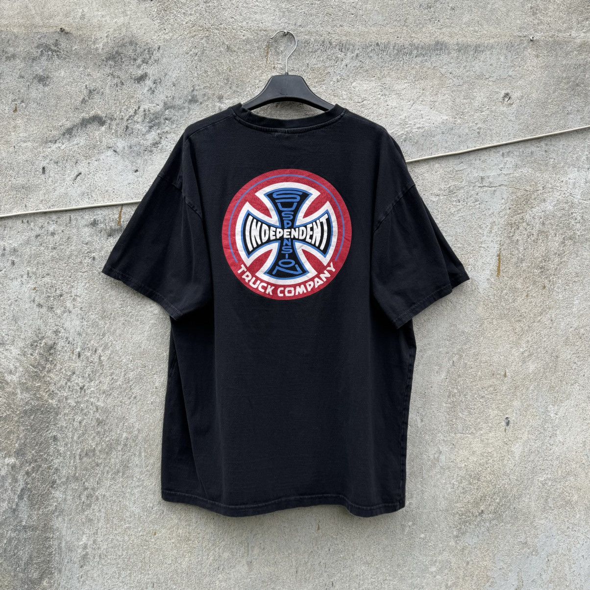 Independent Truck Co. 00s Independent Truck Co. Vintage Big Logo Skate Tee XL Size US XL / EU 56 / 4 - 1 Thumbnail