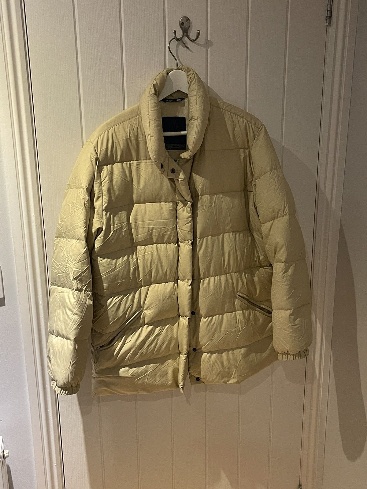 Moncler Moncler puffer coat Size M / US 6-8 / IT 42-44 - 1 Thumbnail
