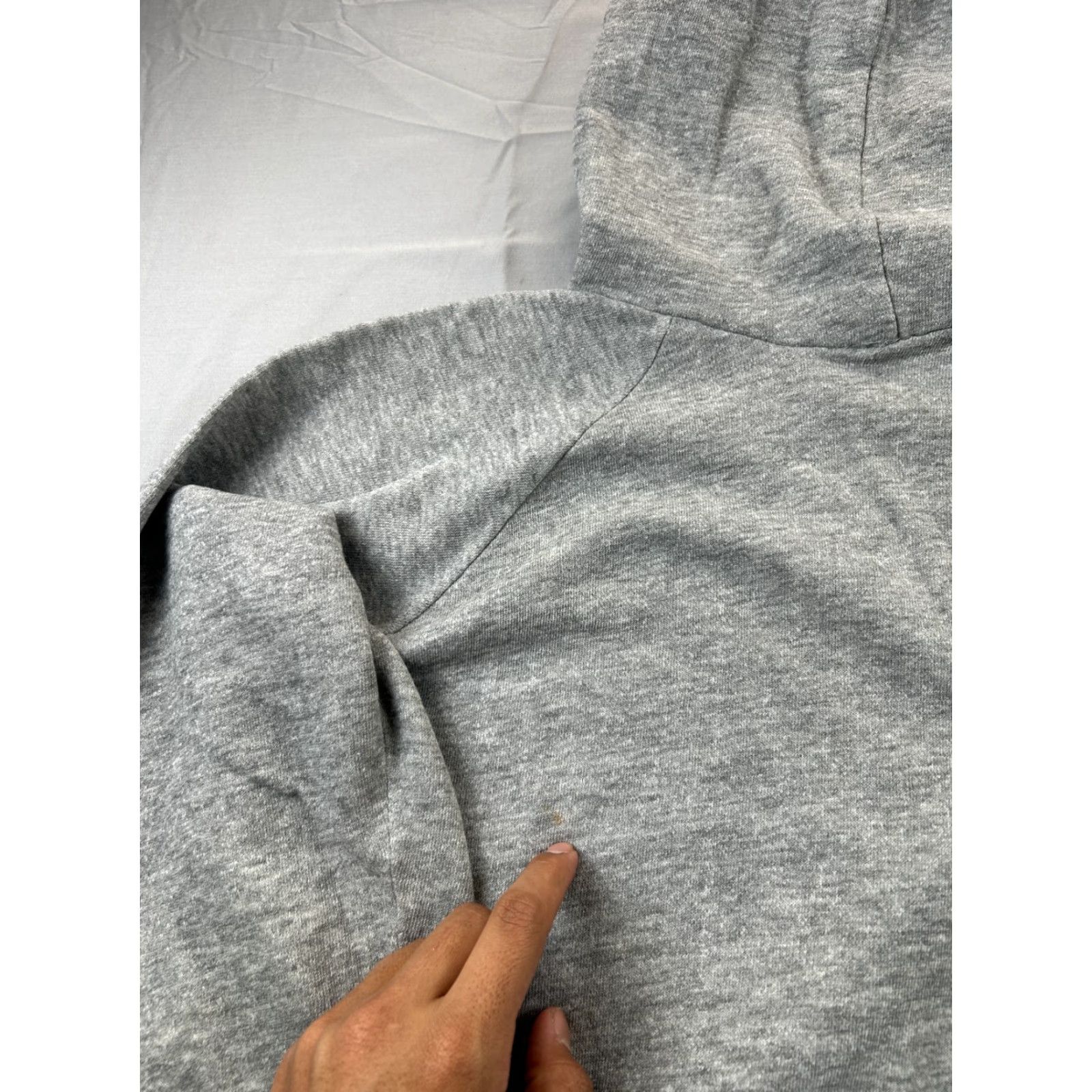 Vintage VINTAGE Hoodie 70s 80s Gray Small Men's Unbranded Pullover Sweatshirt Fleece Kangaroo Pocket Hooded Crew Neck Long Sleeve Cotton Branding: None Size US S / EU 44-46 / 1 - 6 Thumbnail