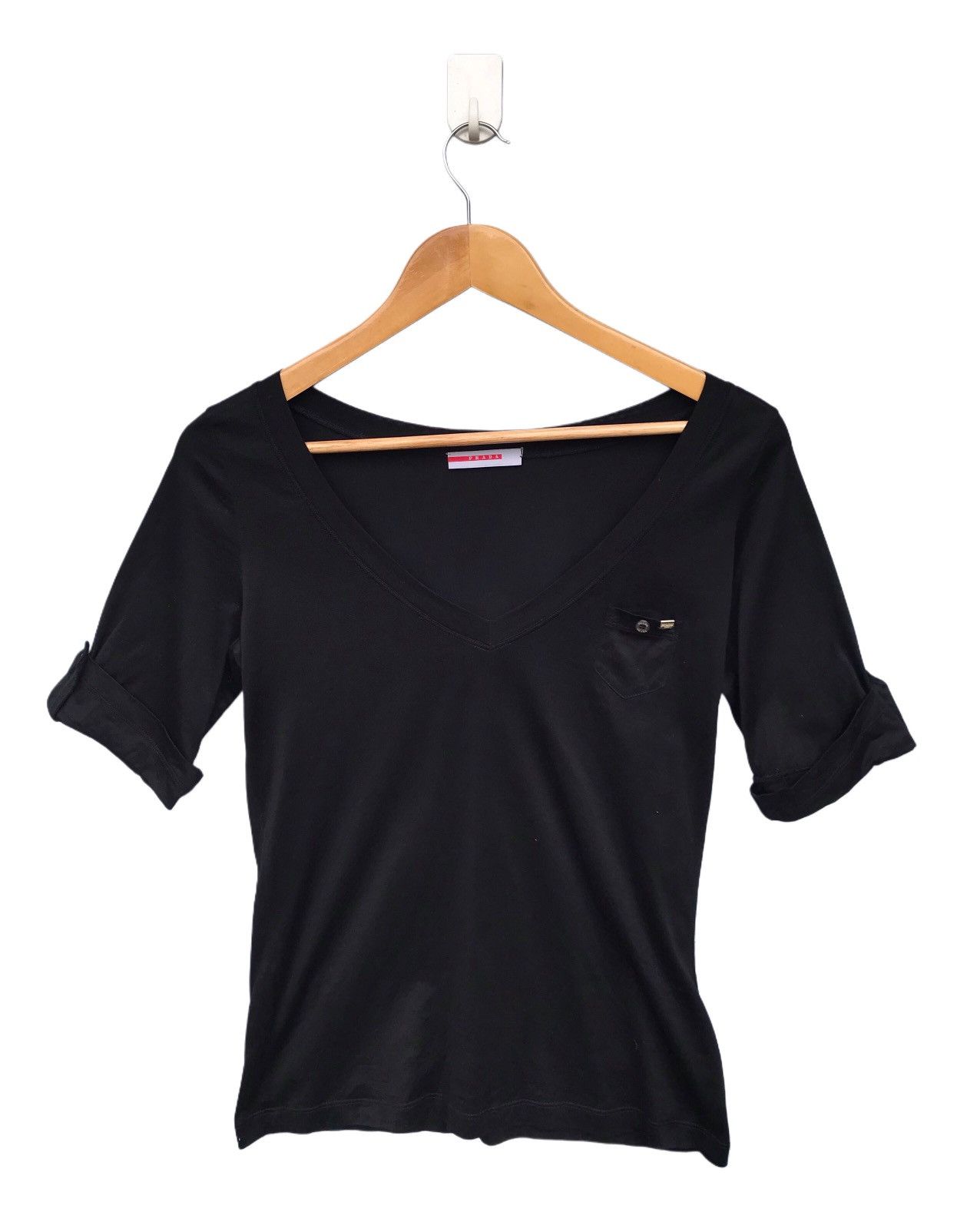Prada Prada Breast pocket v-neck t-shirt Size M / US 6-8 / IT 42-44 - 6 Thumbnail