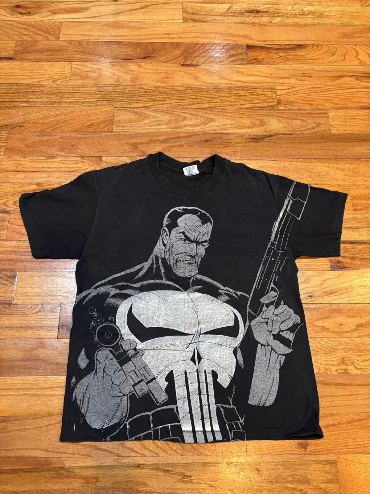 Vintage Vintage Punisher T Shirt Size US XL / EU 56 / 4 - 1 Thumbnail