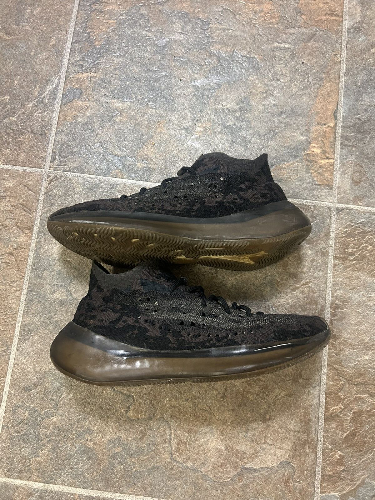 Yeezy Yeezy 380 Onyx Size US 13 / EU 46 - 3 Thumbnail