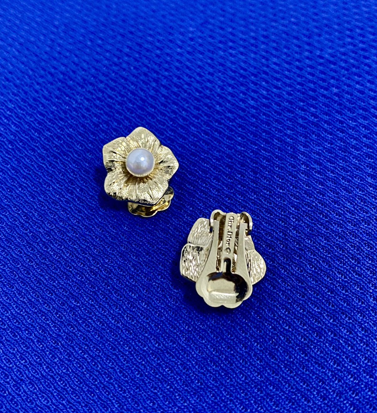 Dior Christian Dior Gold Flowers Earrings Size ONE SIZE - 3 Thumbnail