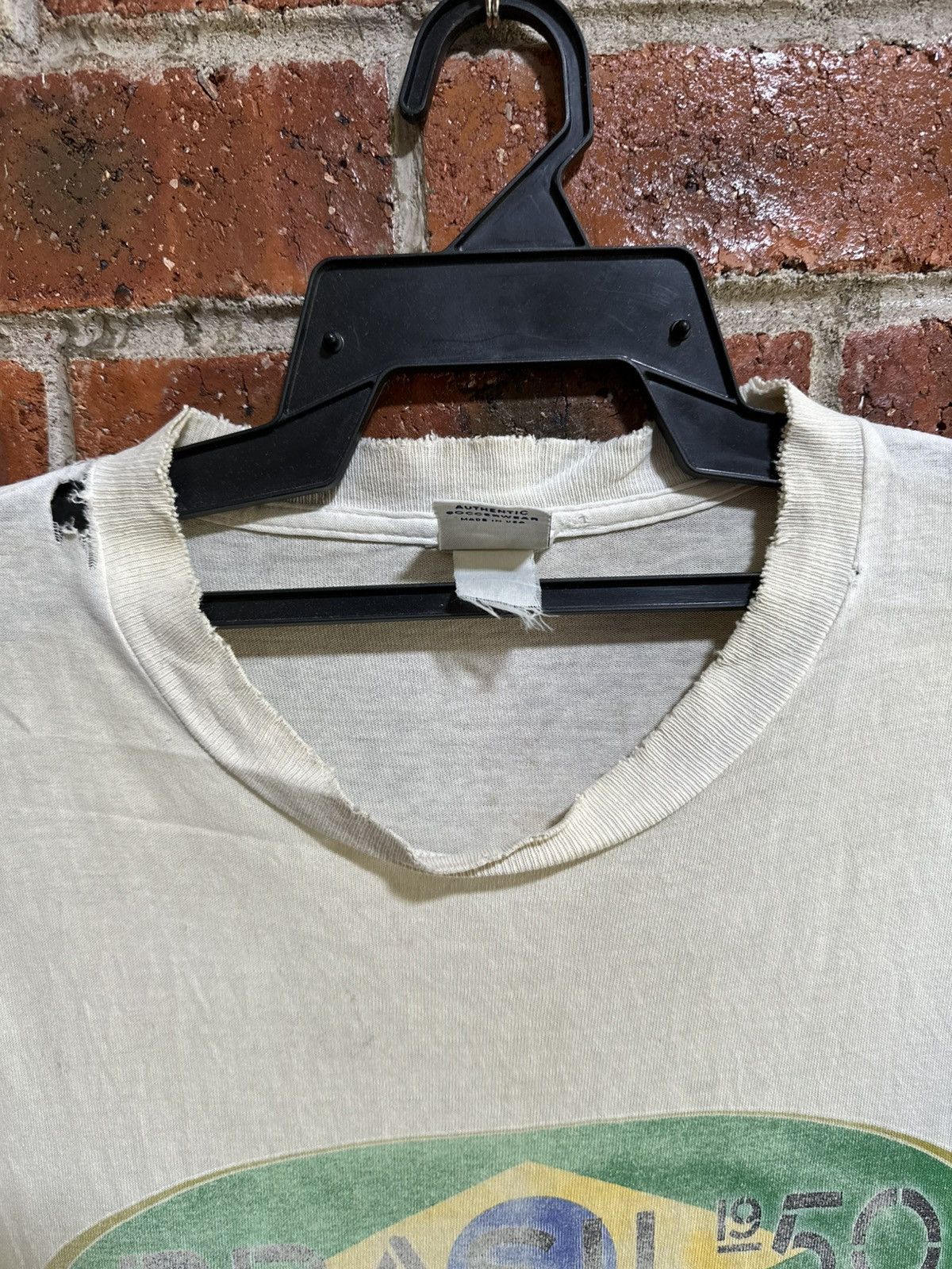 Vintage Thrashed Vintage 80s Admiral Brasil 1950 Distressed Tee Size US M / EU 48-50 / 2 - 6 Thumbnail
