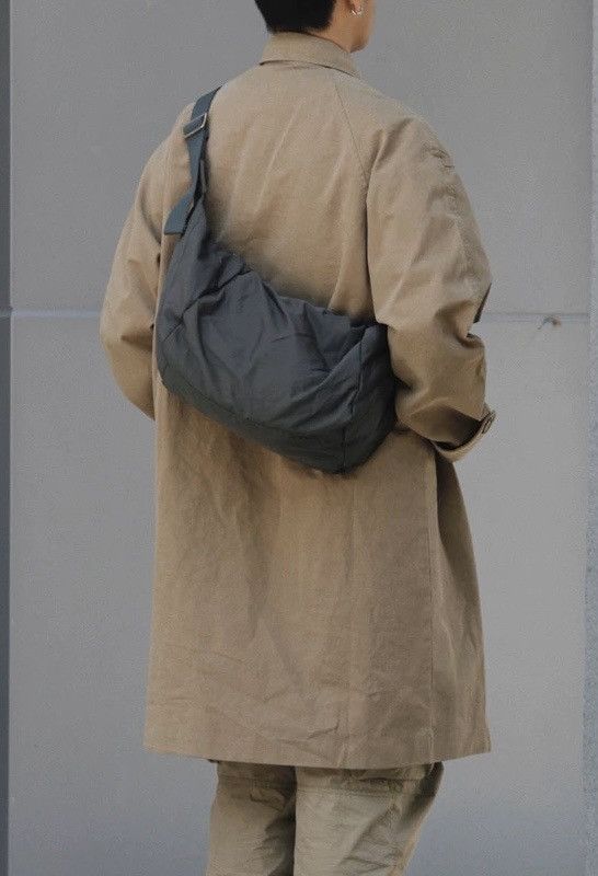 Japanese Brand × Vintage Outdoor retro puffer hobo bag shoulder messenger bag Size ONE SIZE - 2 Thumbnail