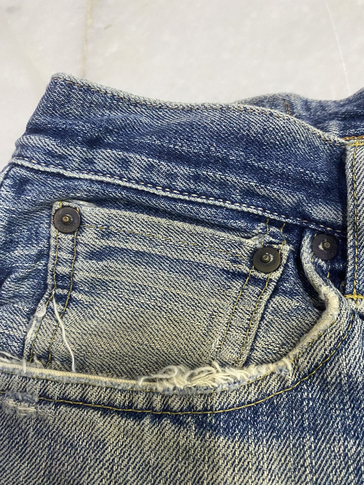 Edwin Size 29x32 Vintage Edwin 505 Selvedge Denim Jeans Size US 29 - 11 Thumbnail