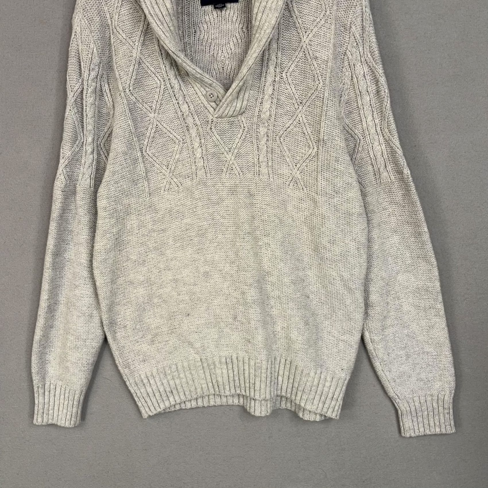 American Eagle Outfitters American Eagle Sweater Mens Large Gray Cable Knit Shawl Preppy Academia Grandpa Size US L / EU 52-54 / 3 - 3 Thumbnail